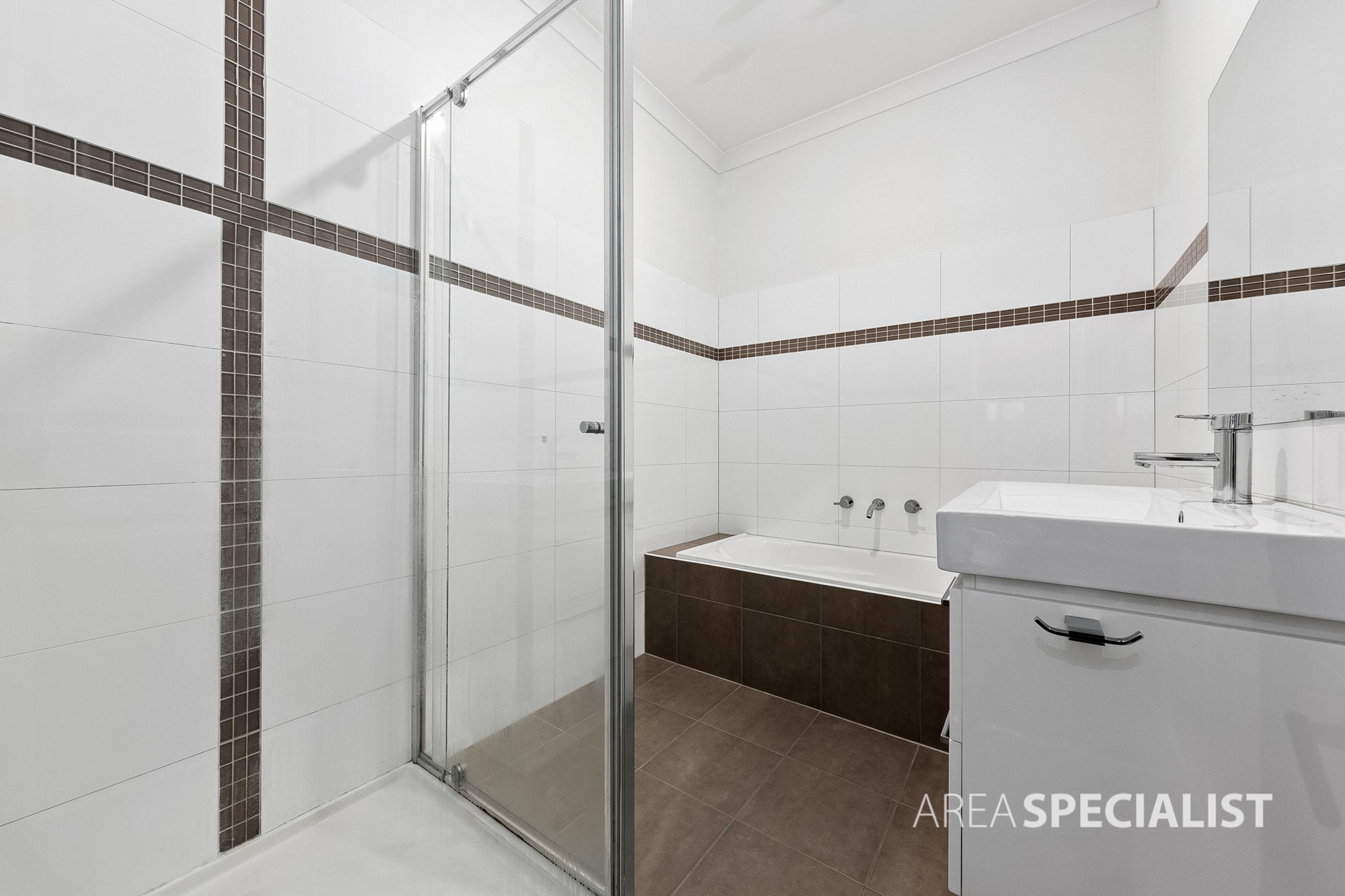 2/3 McRae Avenue, St Albans VIC 3021, St Albans - Thumbnail 4