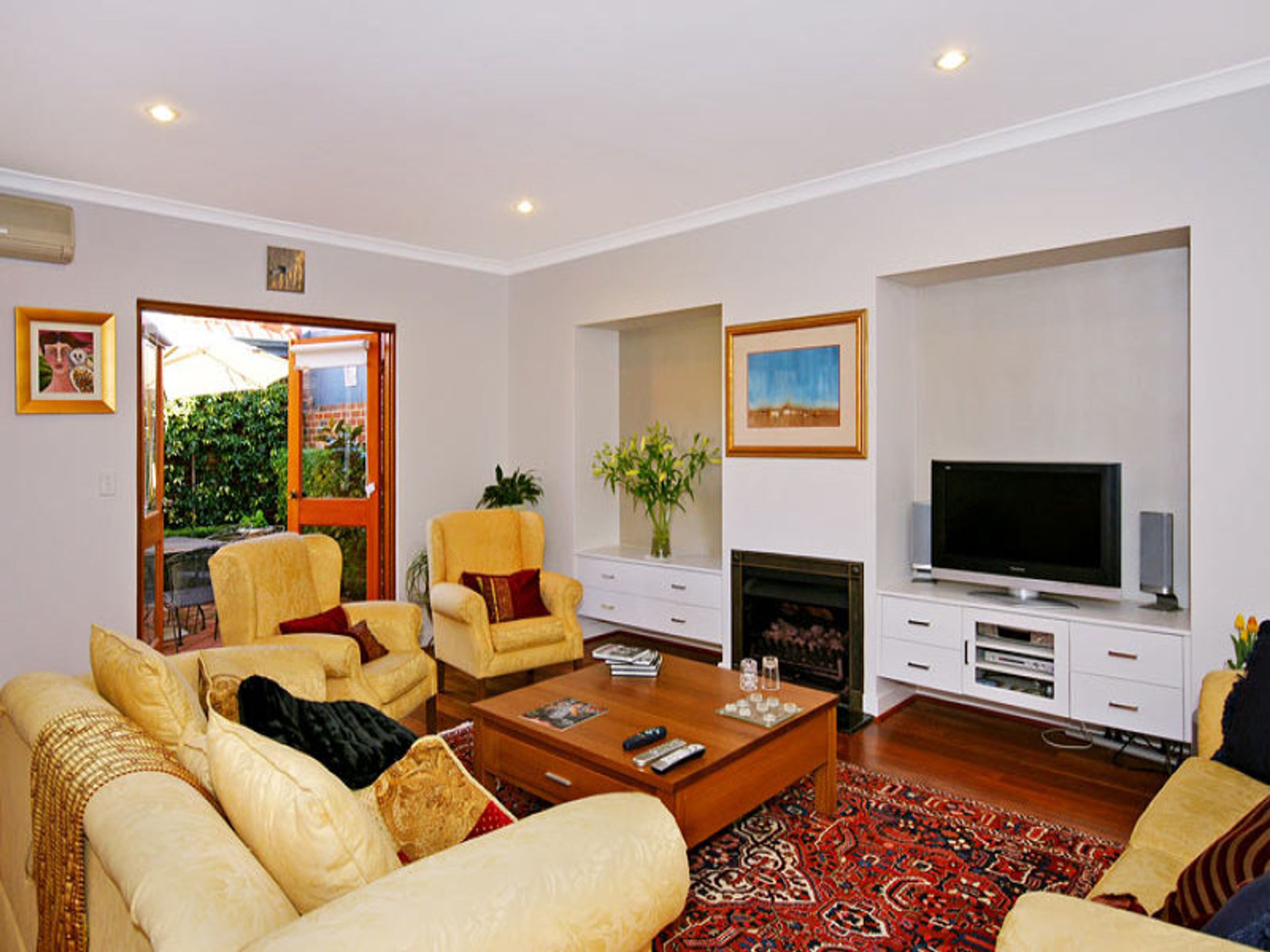 19 Tallow Tree Crescent, Subiaco, WA 6008, Subiaco - Thumbnail 3