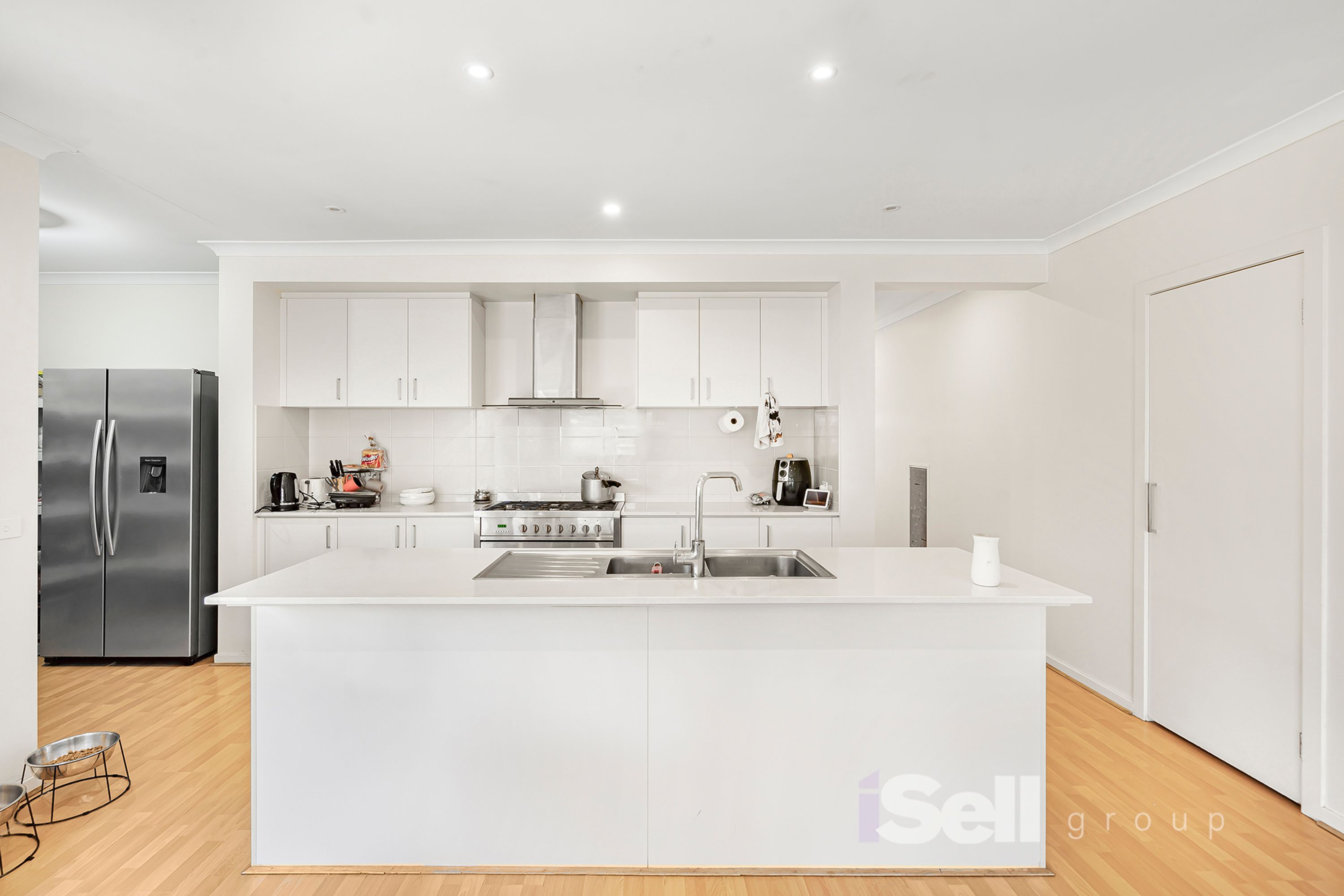 66 Mickleham Drive, Cranbourne North - Thumbnail 8