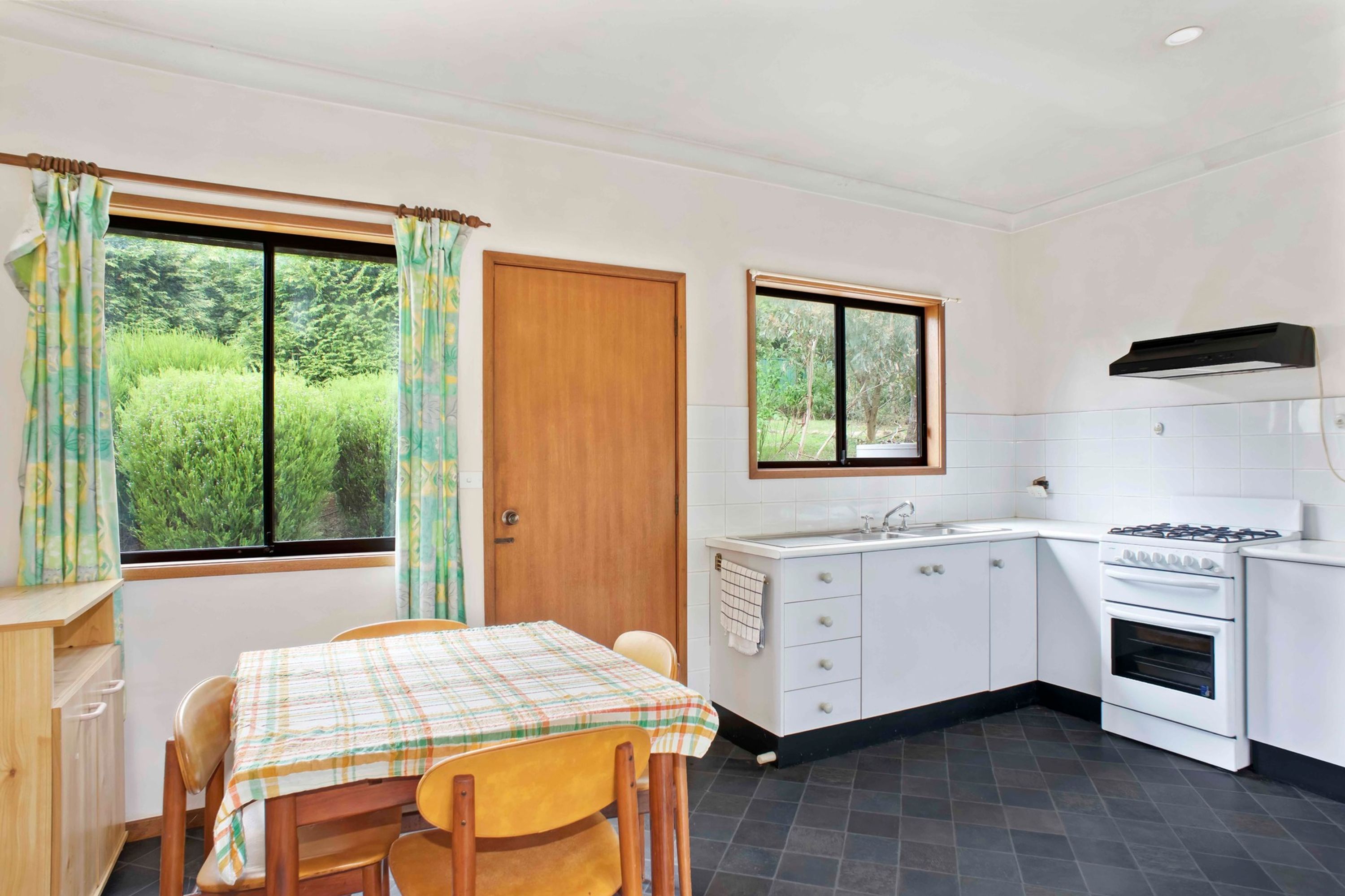 53 Minni Ha Ha Road, Katoomba - Thumbnail 3