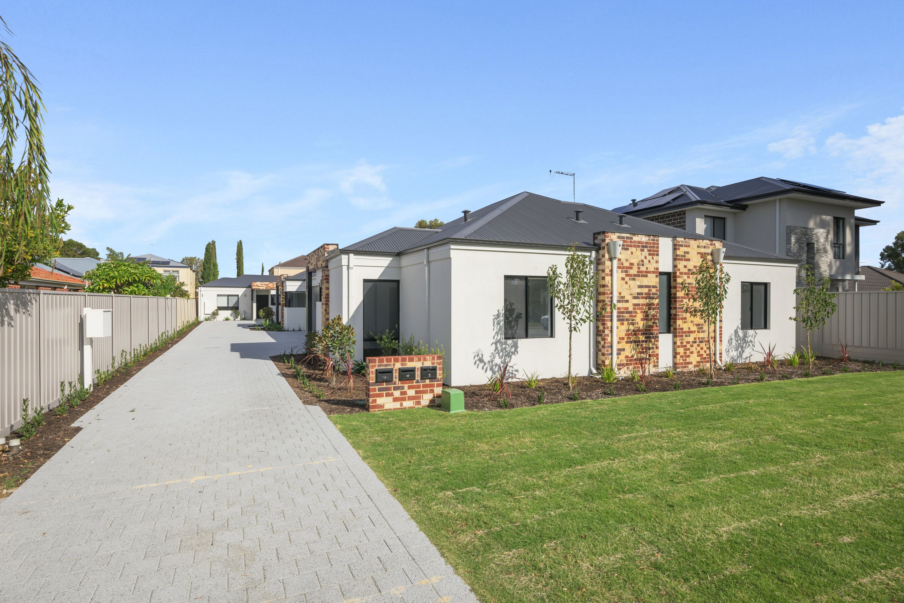 4A Charf Court, Riverton - Thumbnail 2