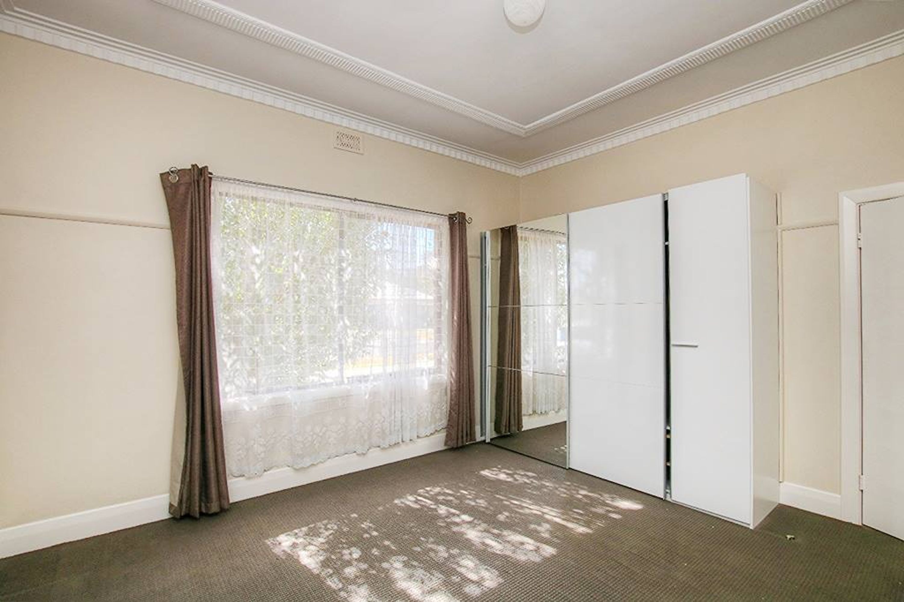 11 Stewart Street, Horsham VIC 3400, Horsham - Thumbnail 4