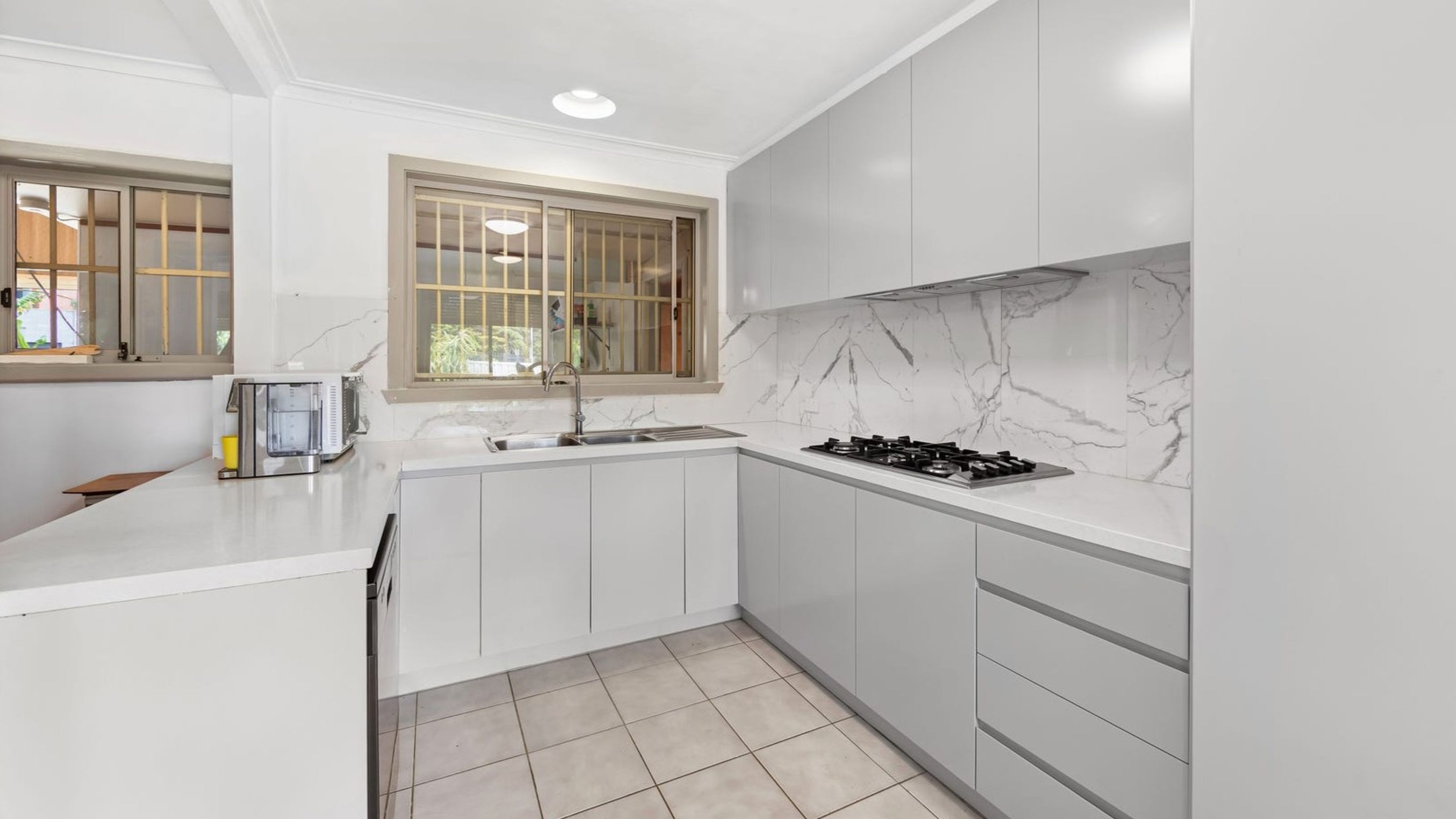 54 JAMES STREET, St Albans VIC 3021, St Albans - Thumbnail 3