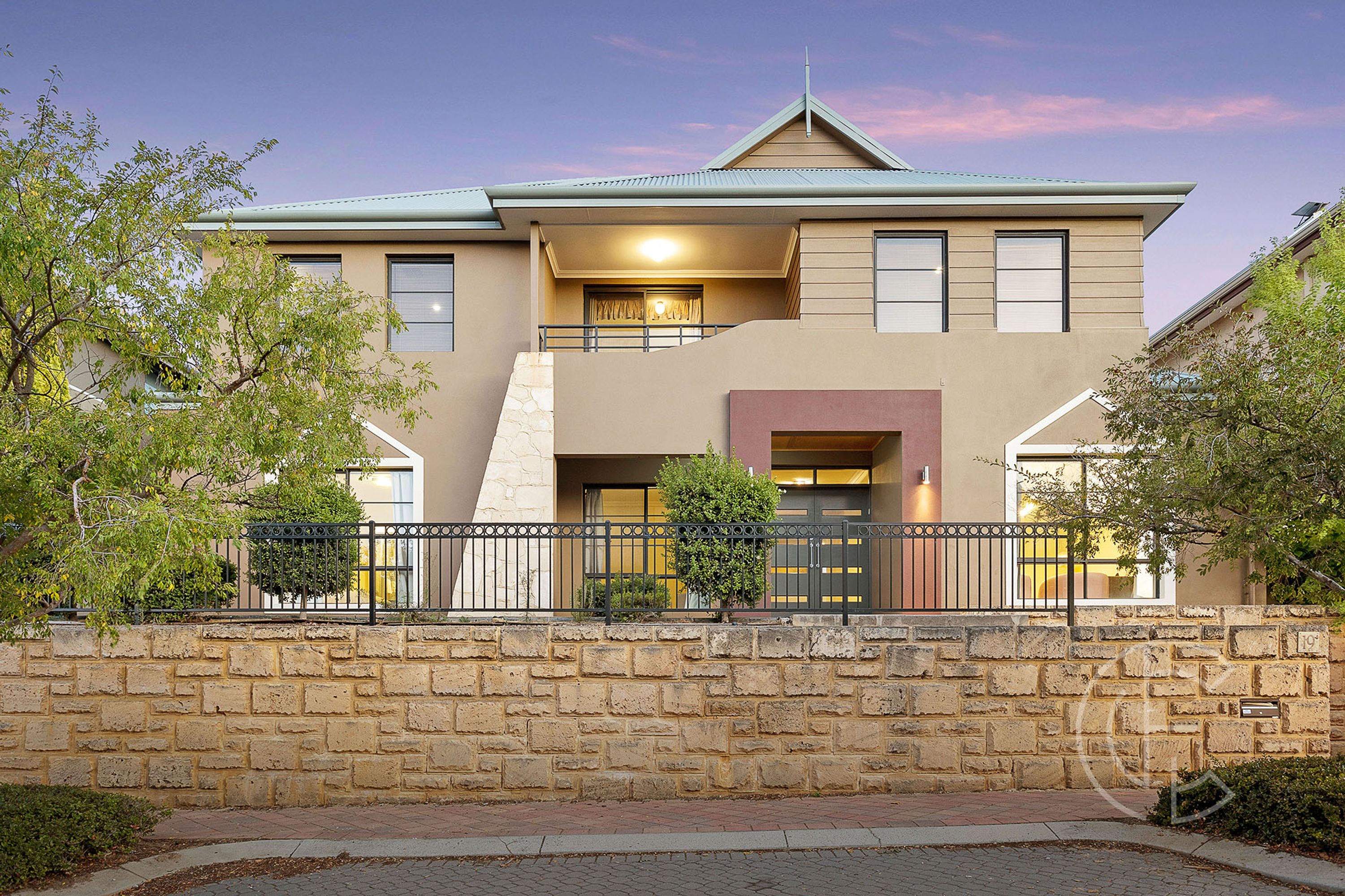 19 Laurino Terrace, Subiaco, WA 6008, Subiaco - Thumbnail 2