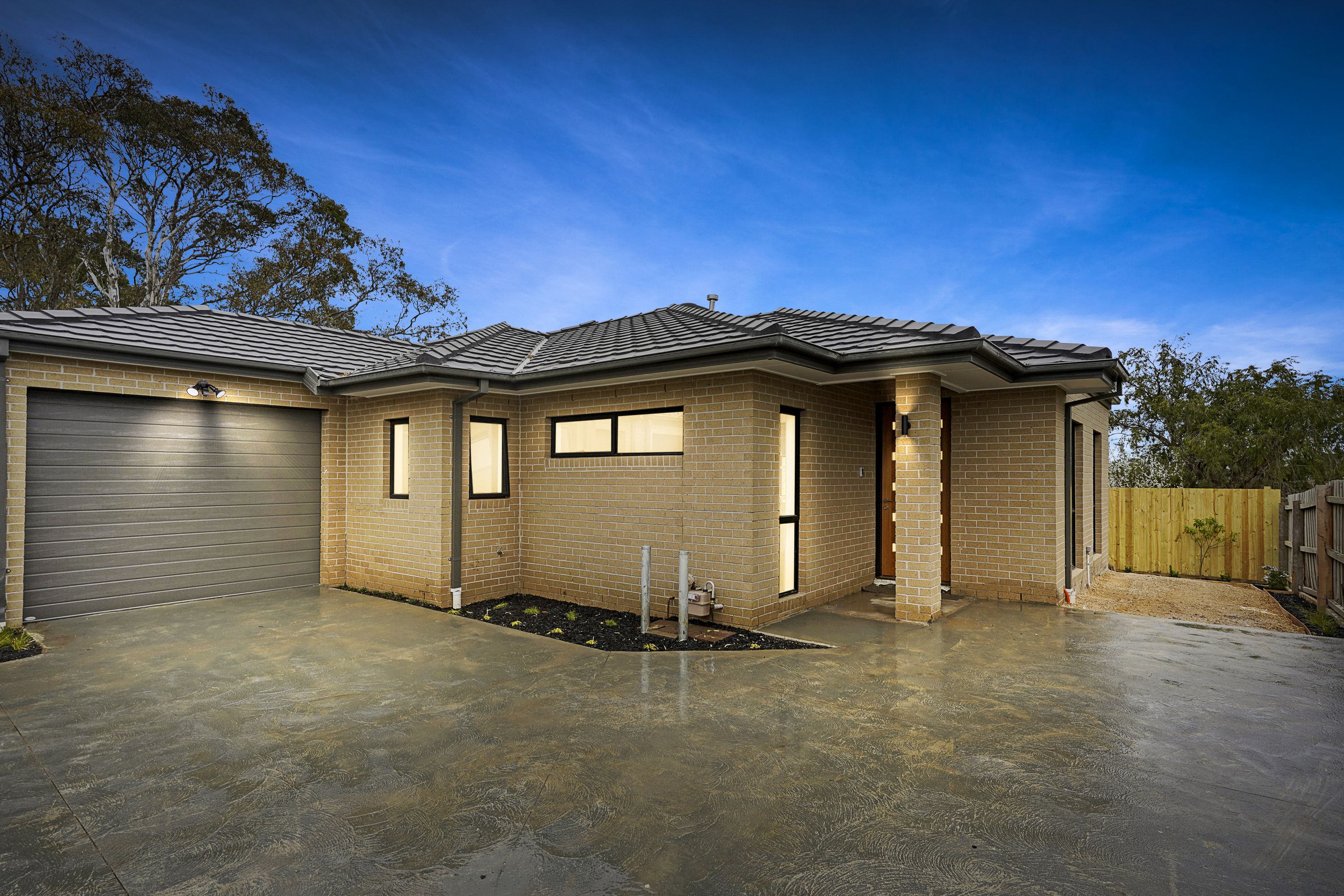 2/15 Sinclair Court, Hampton Park, VIC 3976