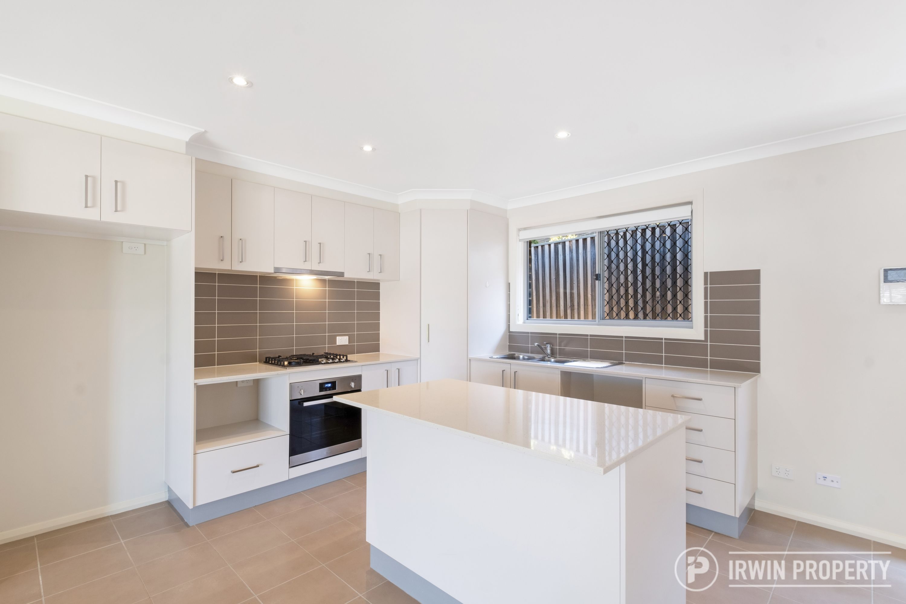 11 Kevin Curtis Crescent, Casey - Thumbnail 4