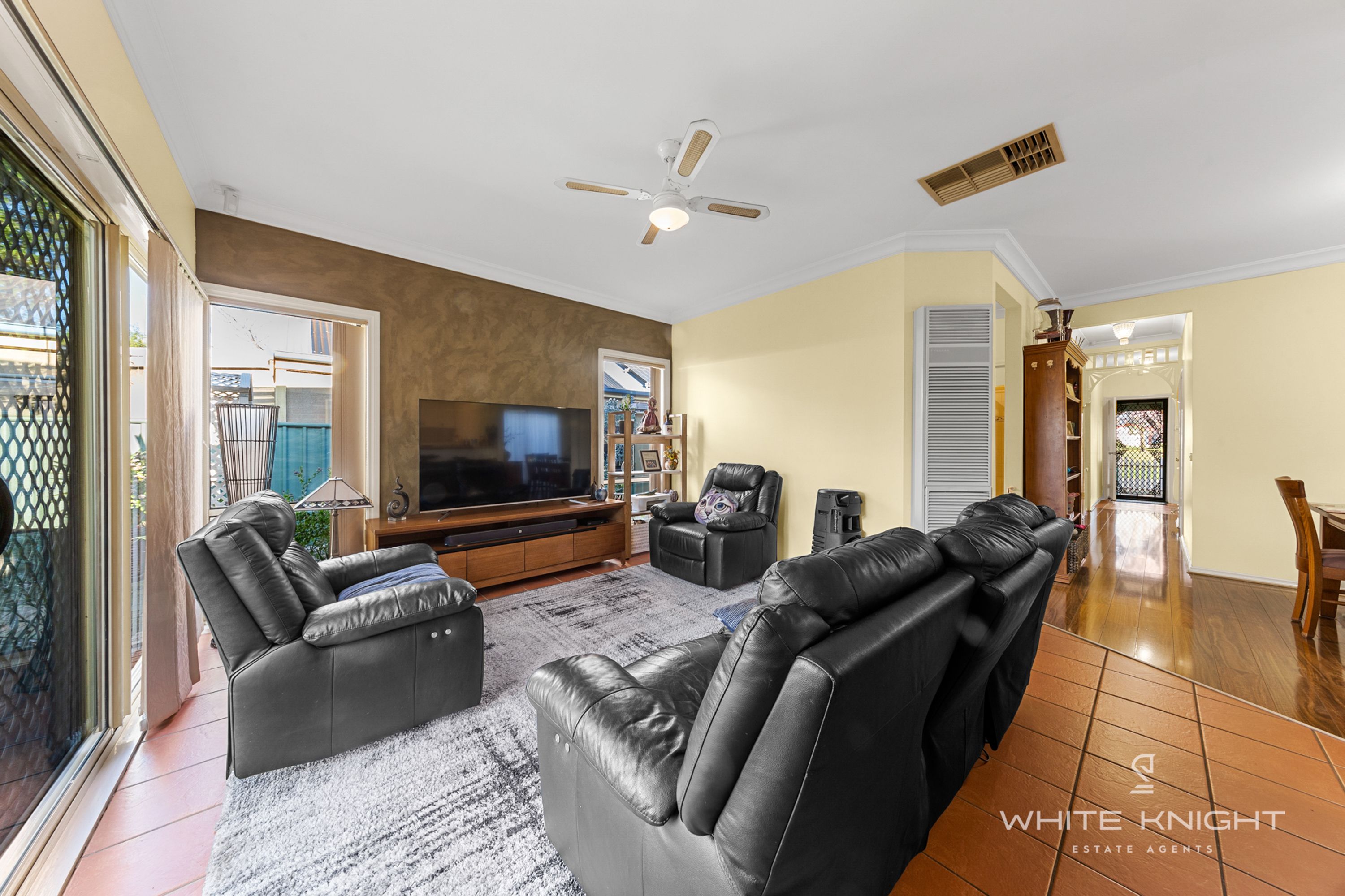 15 Sidney Place, Caroline Springs VIC 3023, Caroline Springs - Thumbnail 6