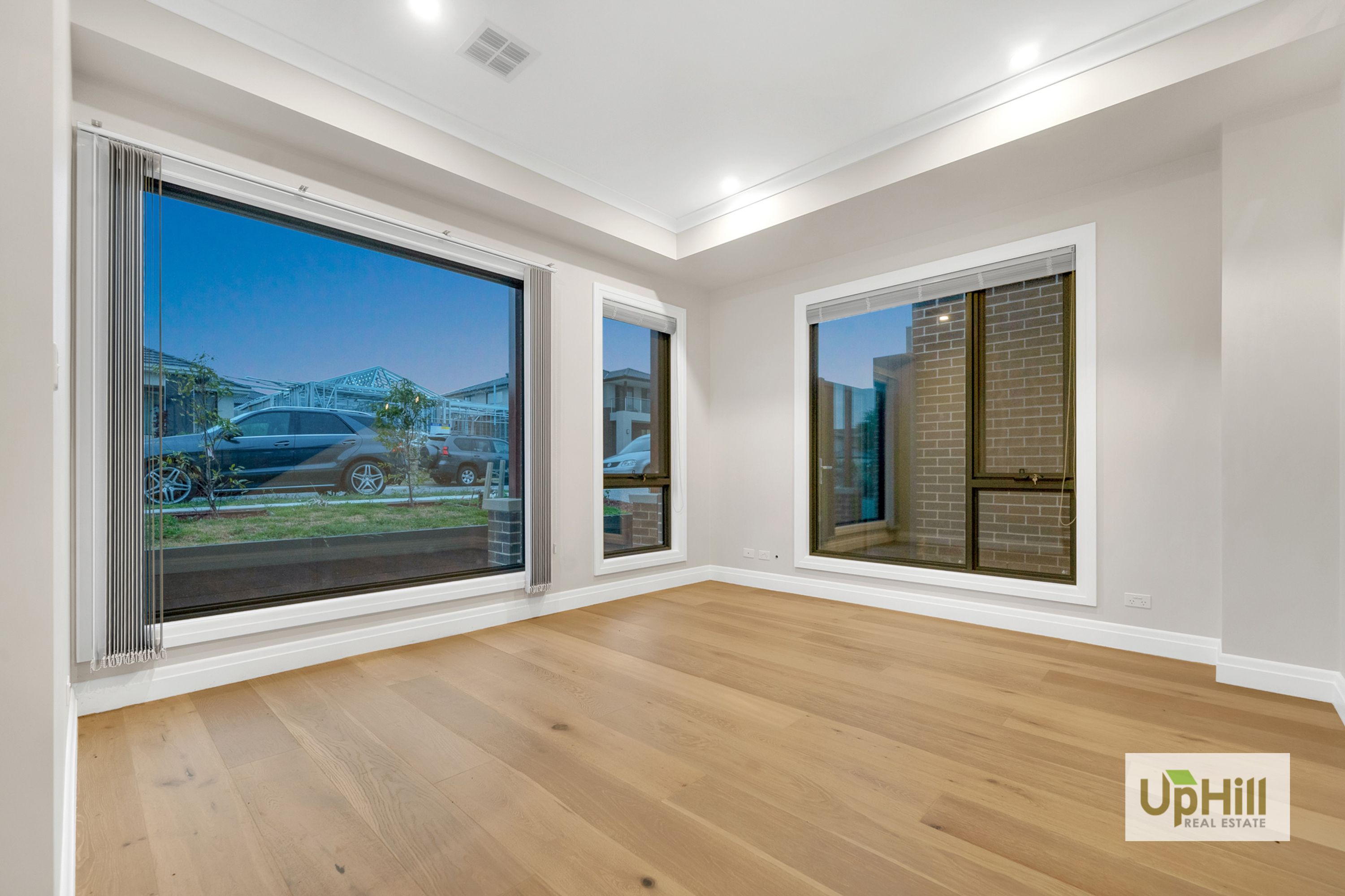 34 Gallant Drive, Clyde North - Thumbnail 4