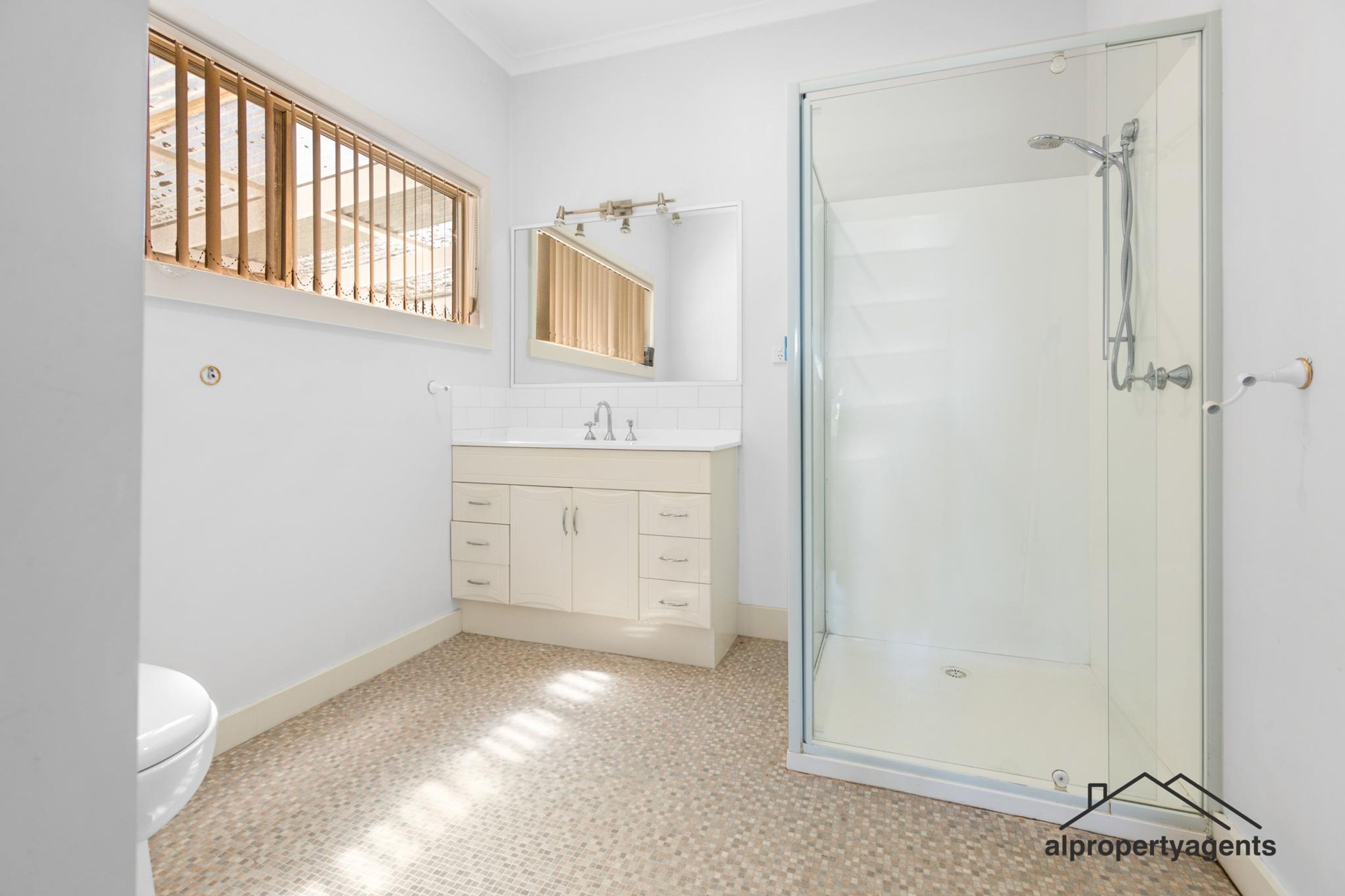 20 Laurel Street, Horsham VIC 3400, Horsham - Thumbnail 7