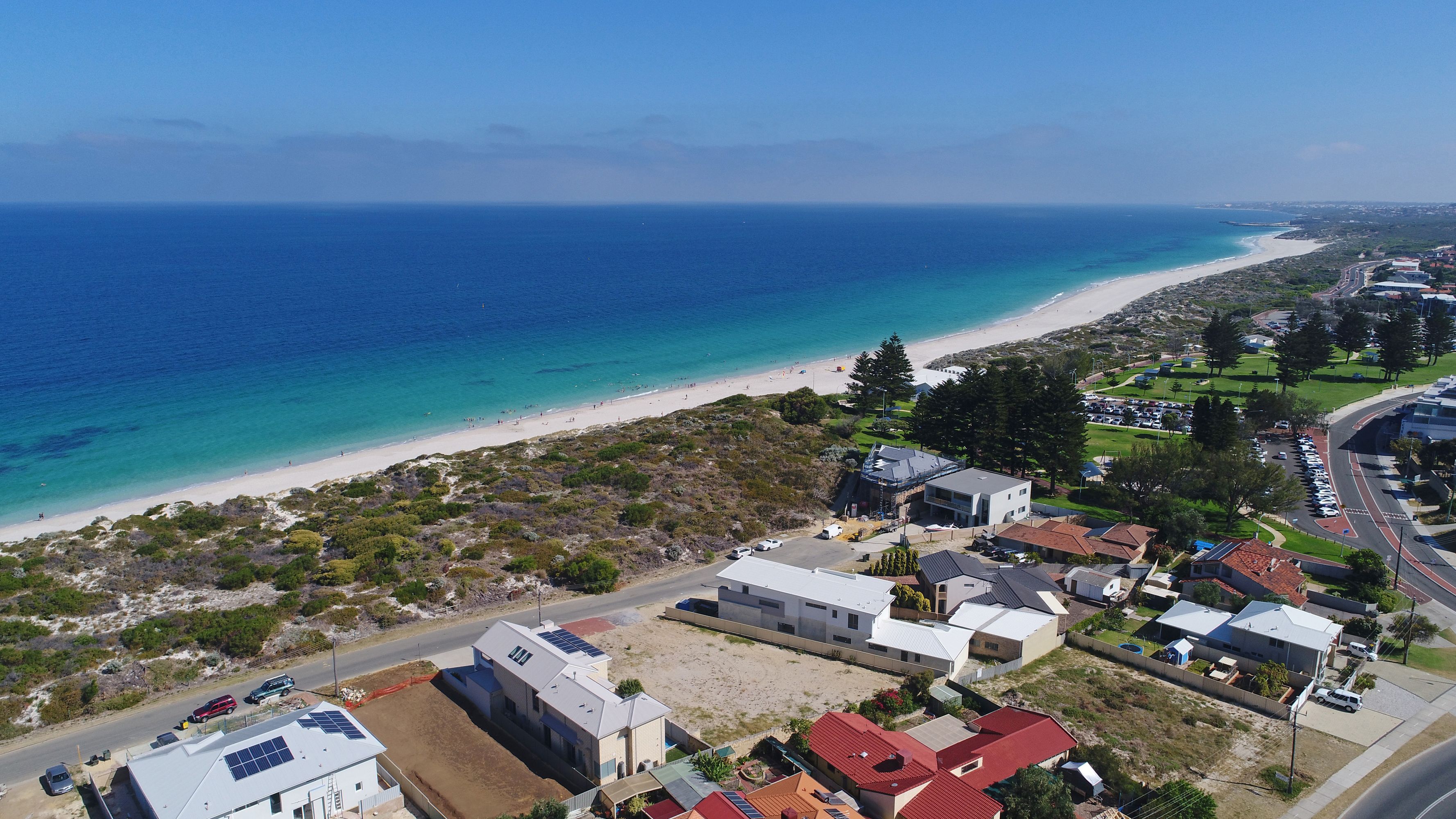 21 Merrifield Place, Mullaloo - Thumbnail 2