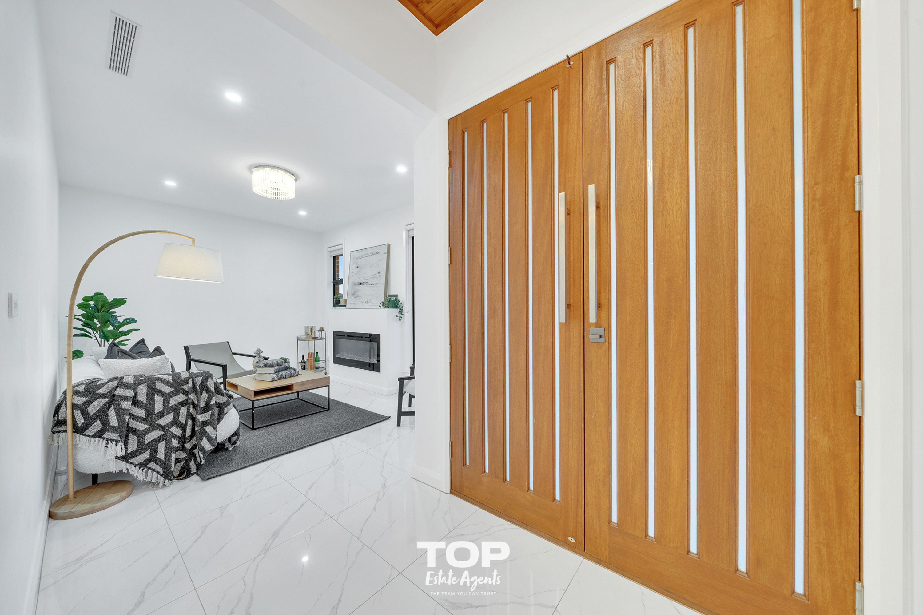 57 Yeungroon Blvd, Clyde North - Thumbnail 6