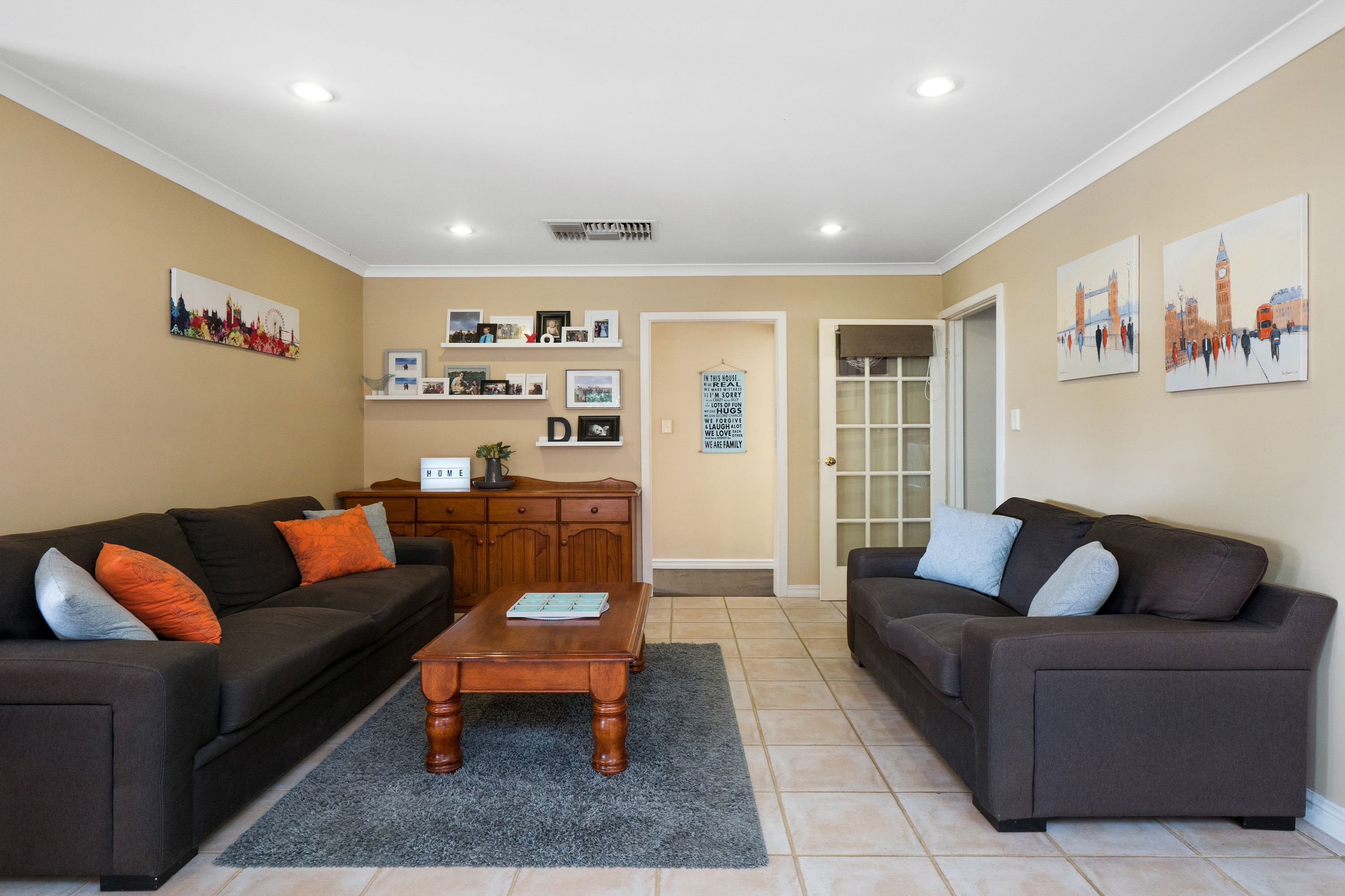 23 Carwoola Circle, Carramar - Thumbnail 7