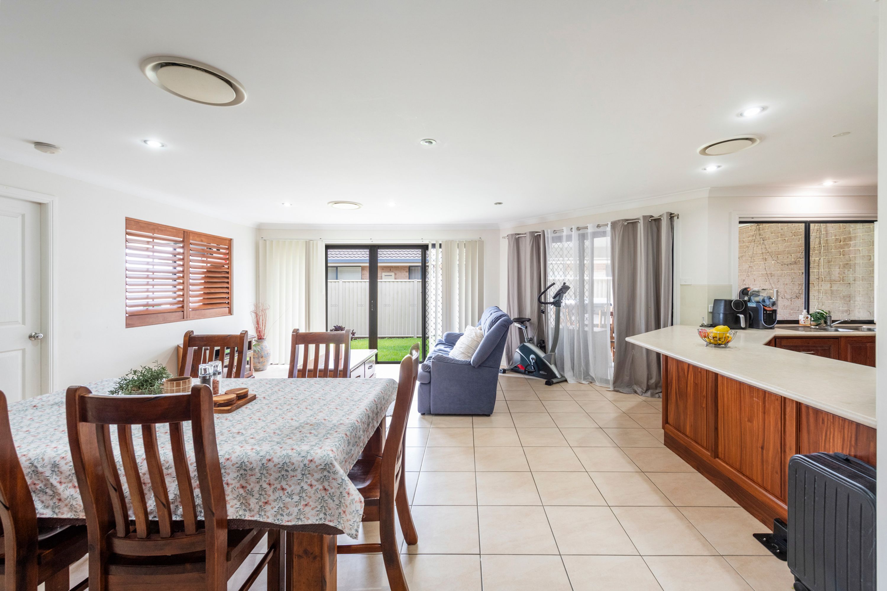 5 Mark Close, Grafton - Thumbnail 7