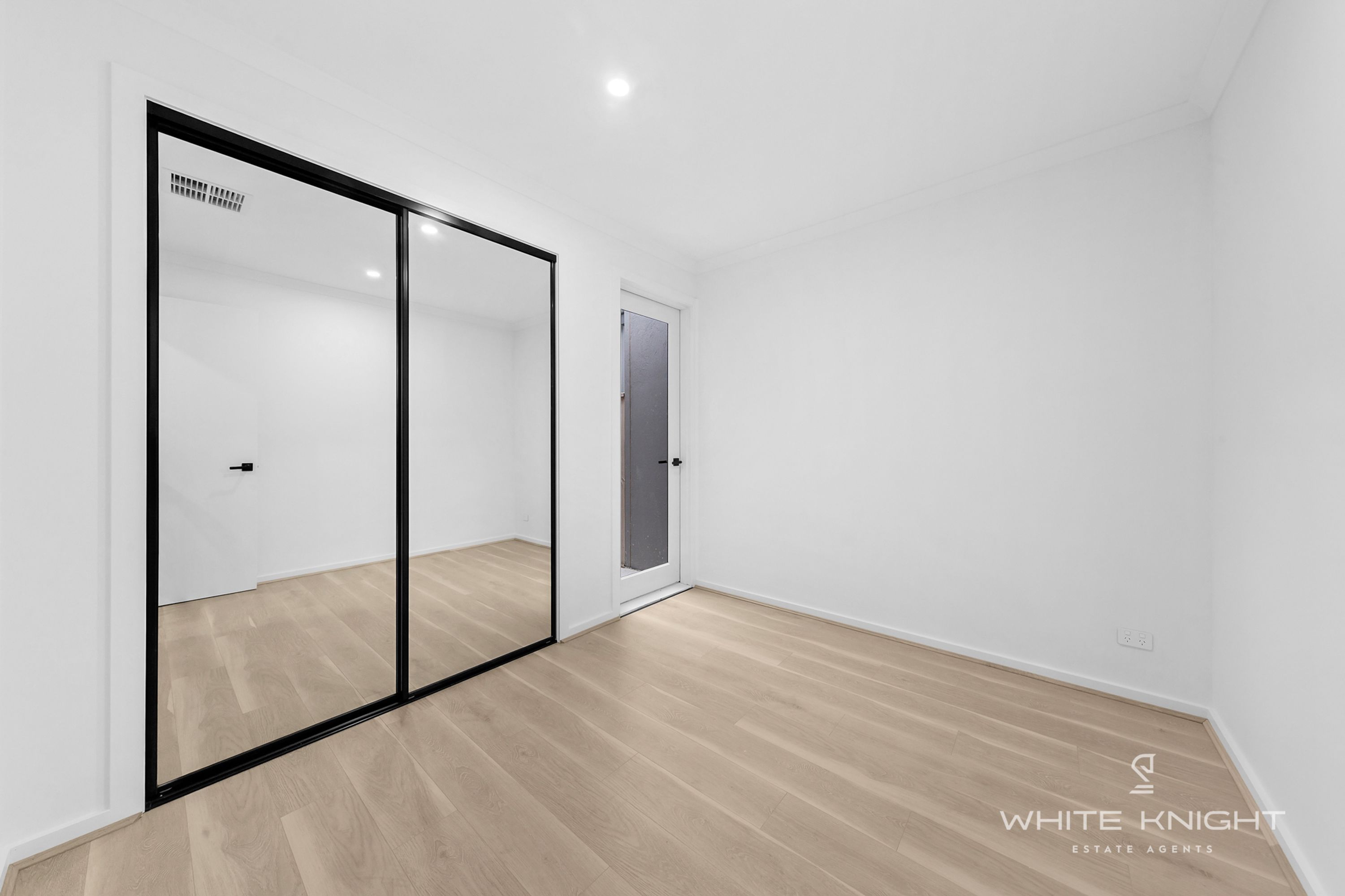 13 International Street, Deanside VIC 3336, Deanside - Thumbnail 3