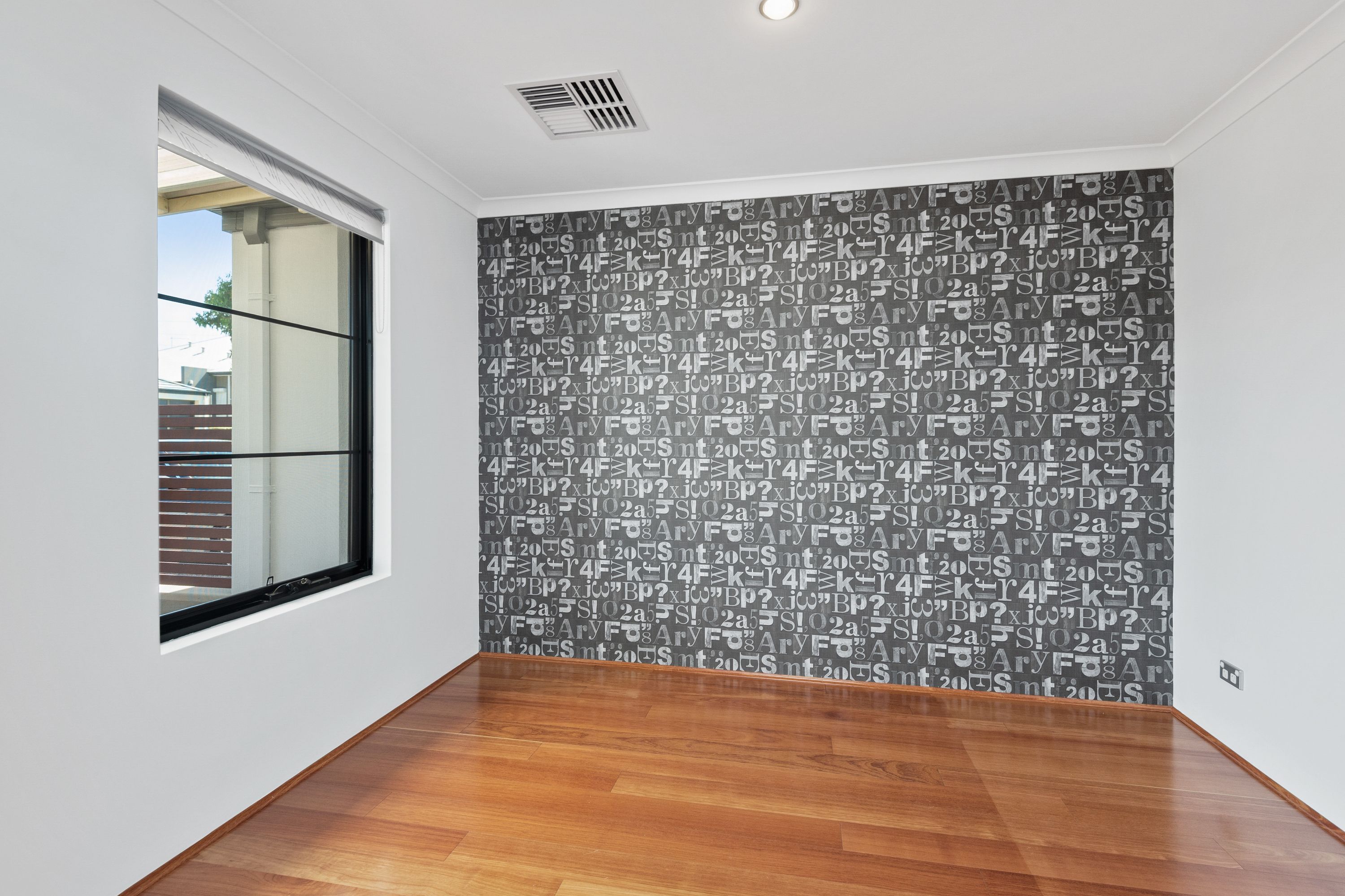 9 Solaia Loop, Woodvale - Thumbnail 4