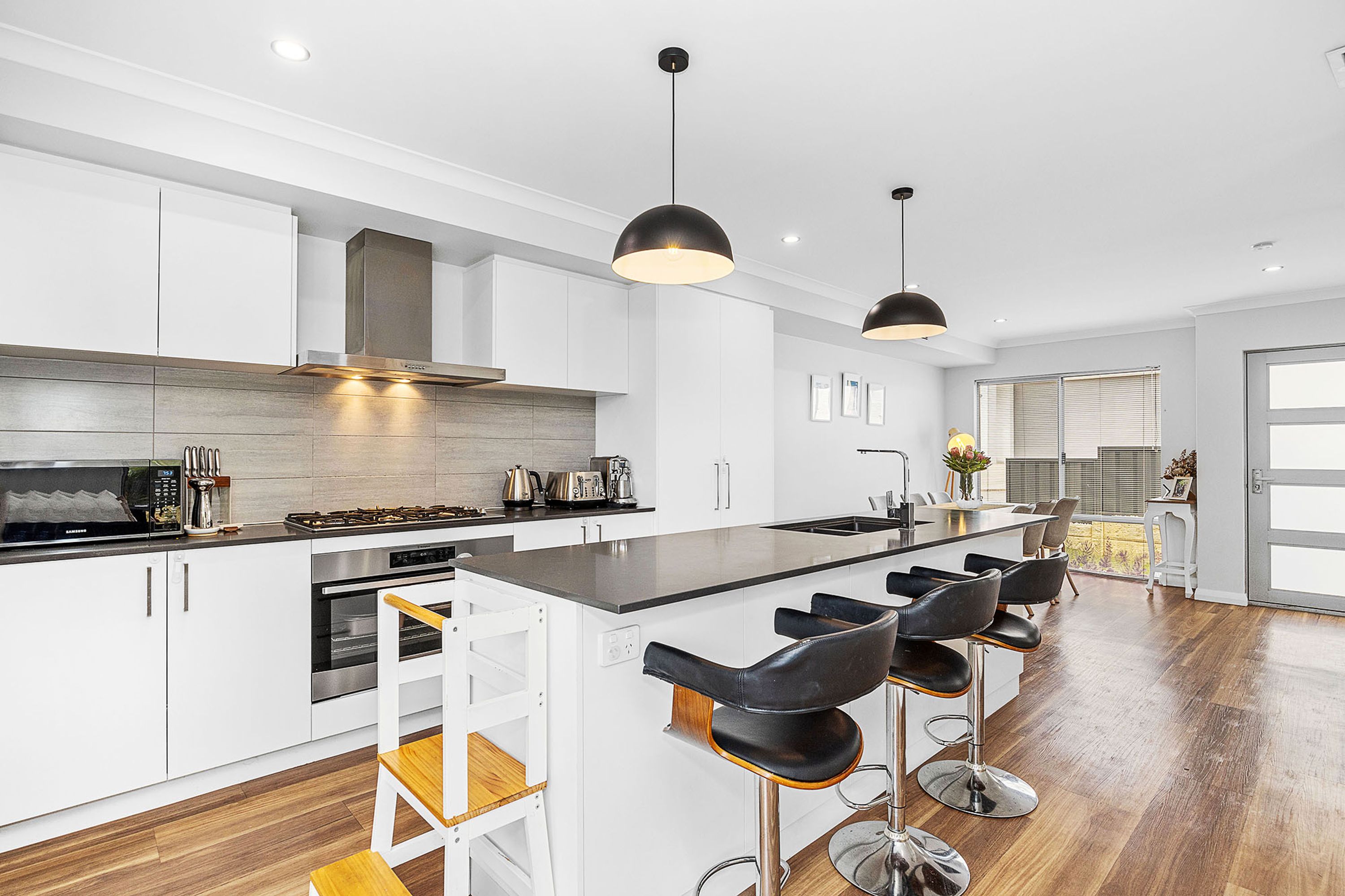 225C Wilding Street, Doubleview - Thumbnail 6