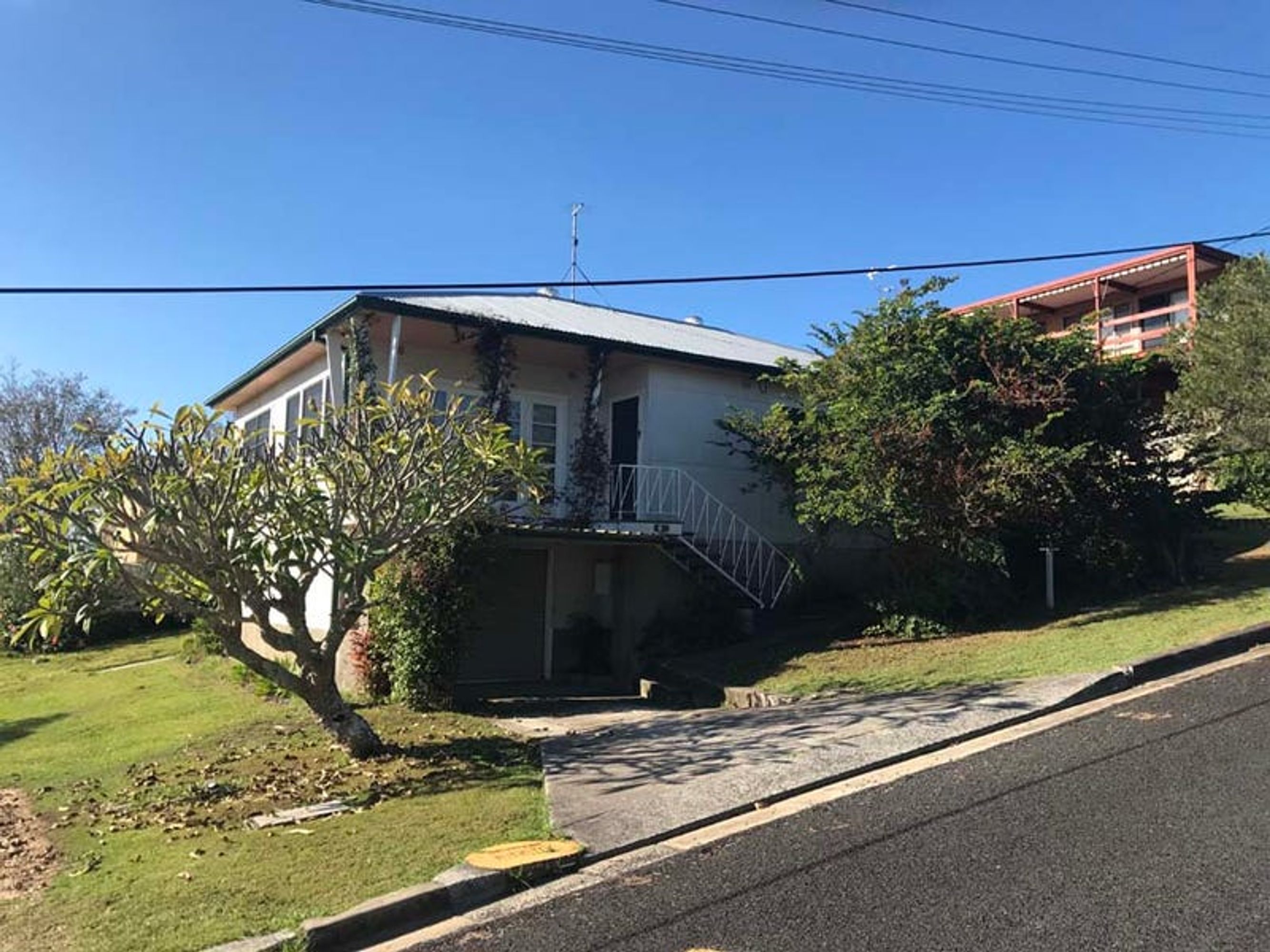 9 Clarence Street