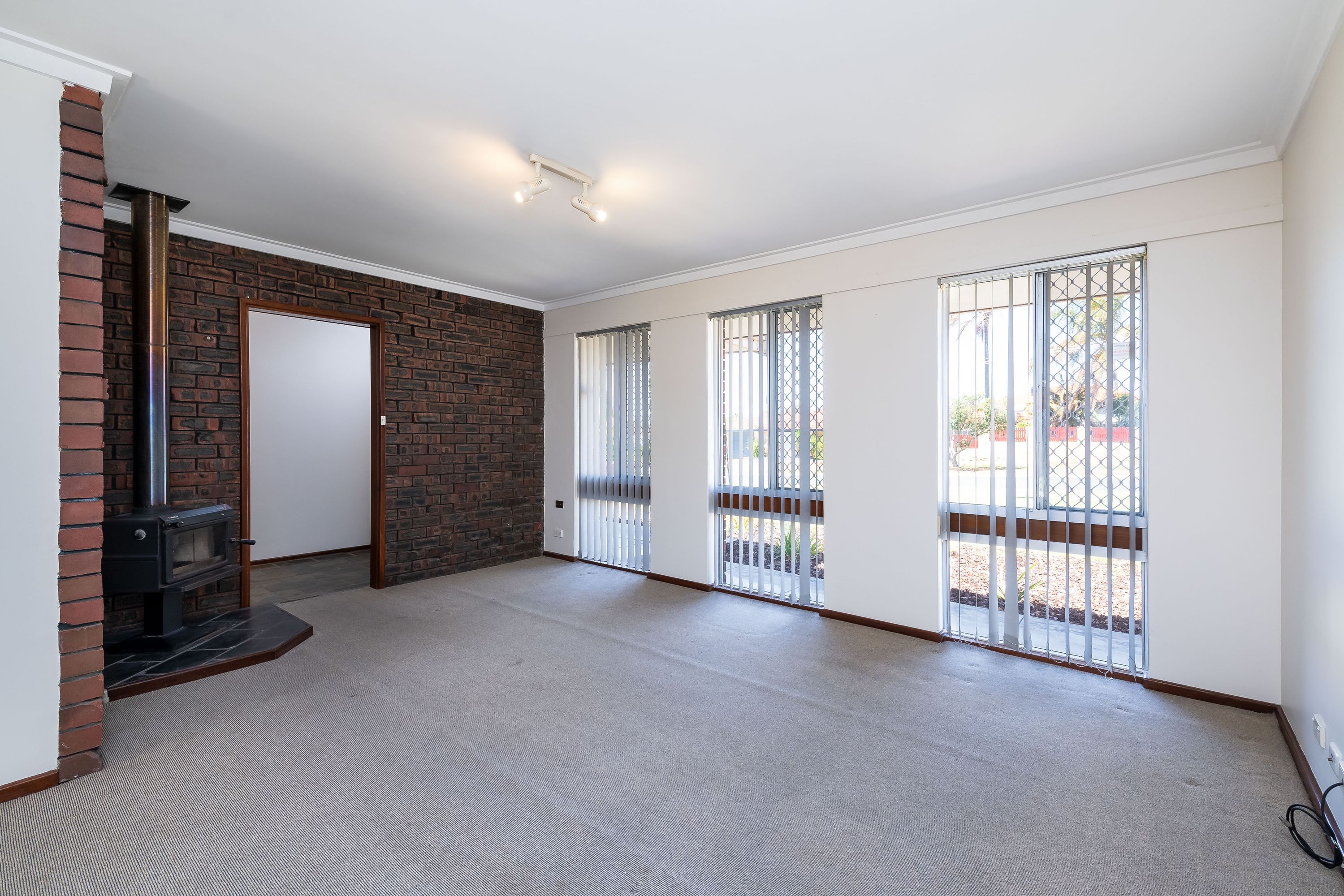 15 Carnegie Way, Padbury - Thumbnail 2