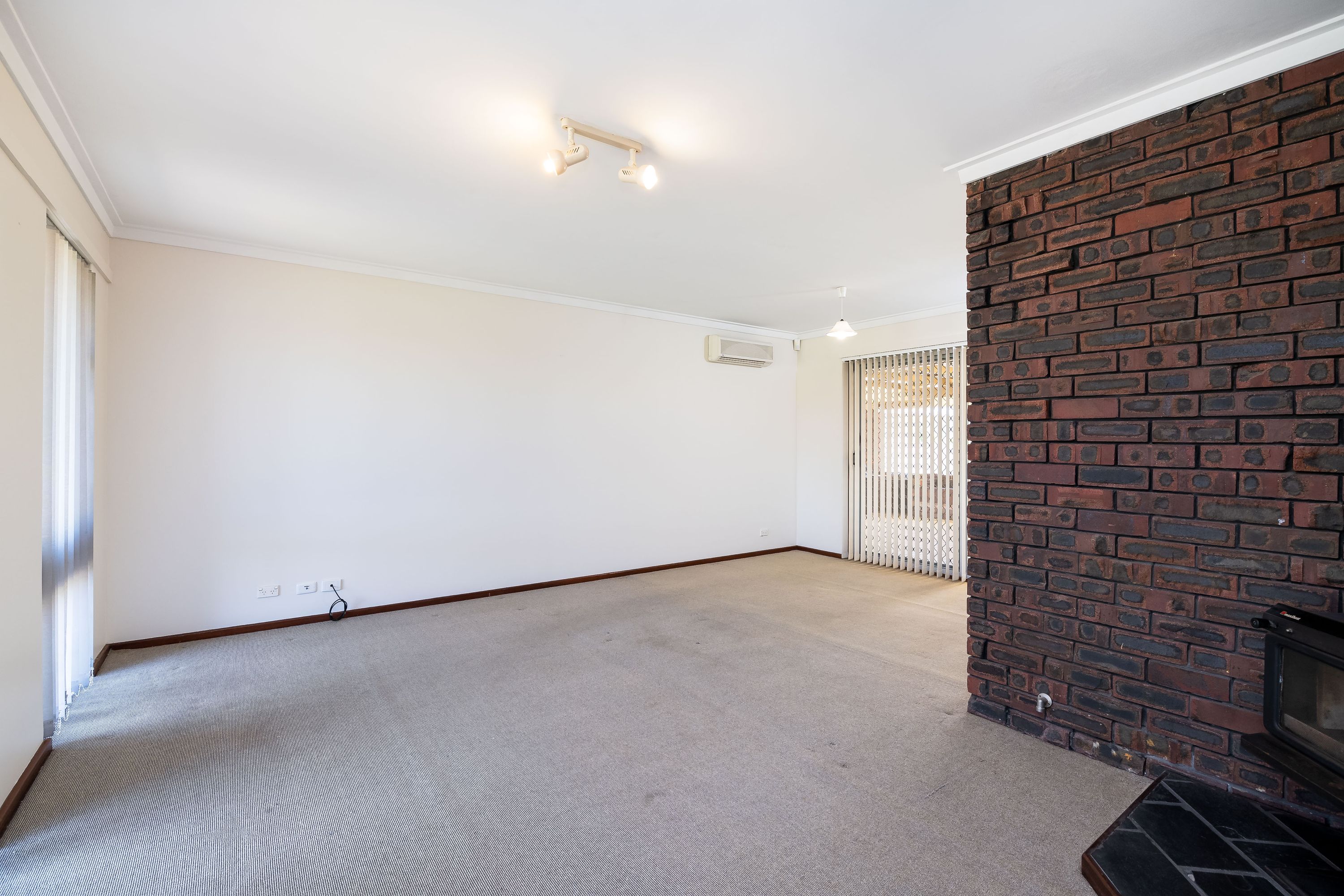 15 Carnegie Way, Padbury - Thumbnail 4