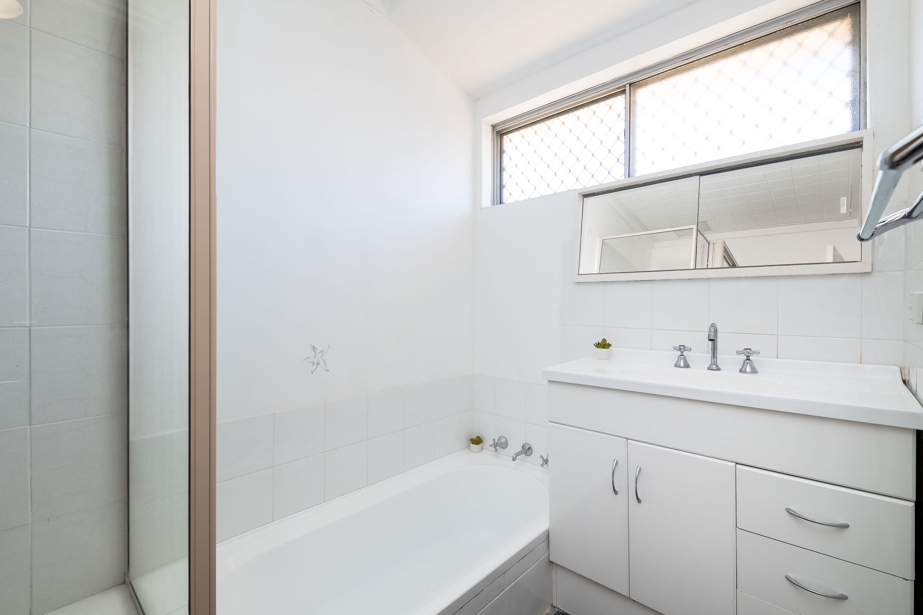 15 Carnegie Way, Padbury - Thumbnail 8
