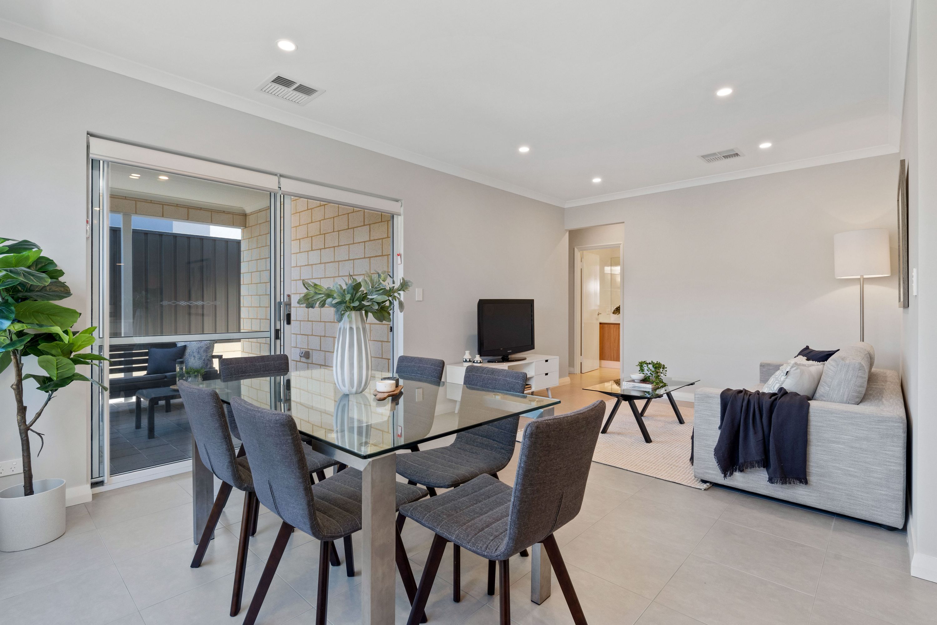 6C Austin Way, Padbury - Thumbnail 7