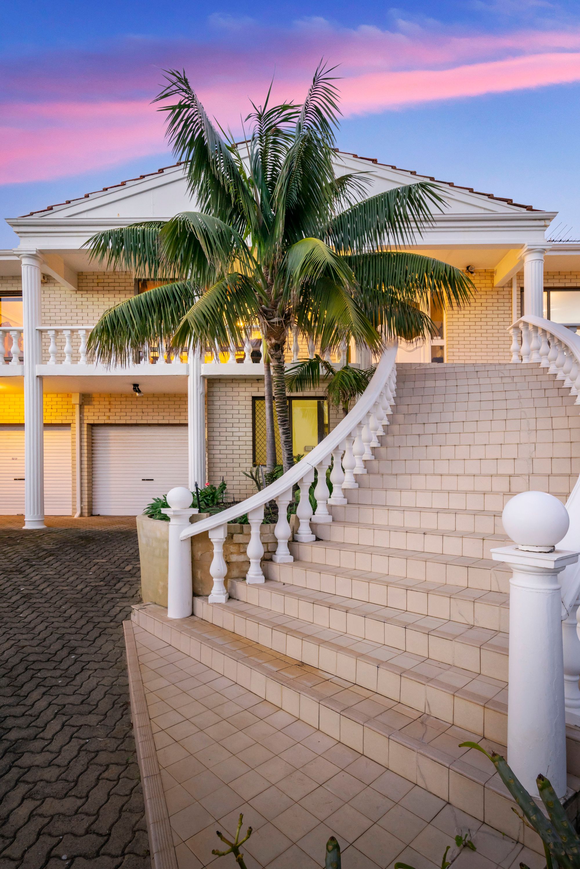 10 Chipping Road, City Beach - Thumbnail 4