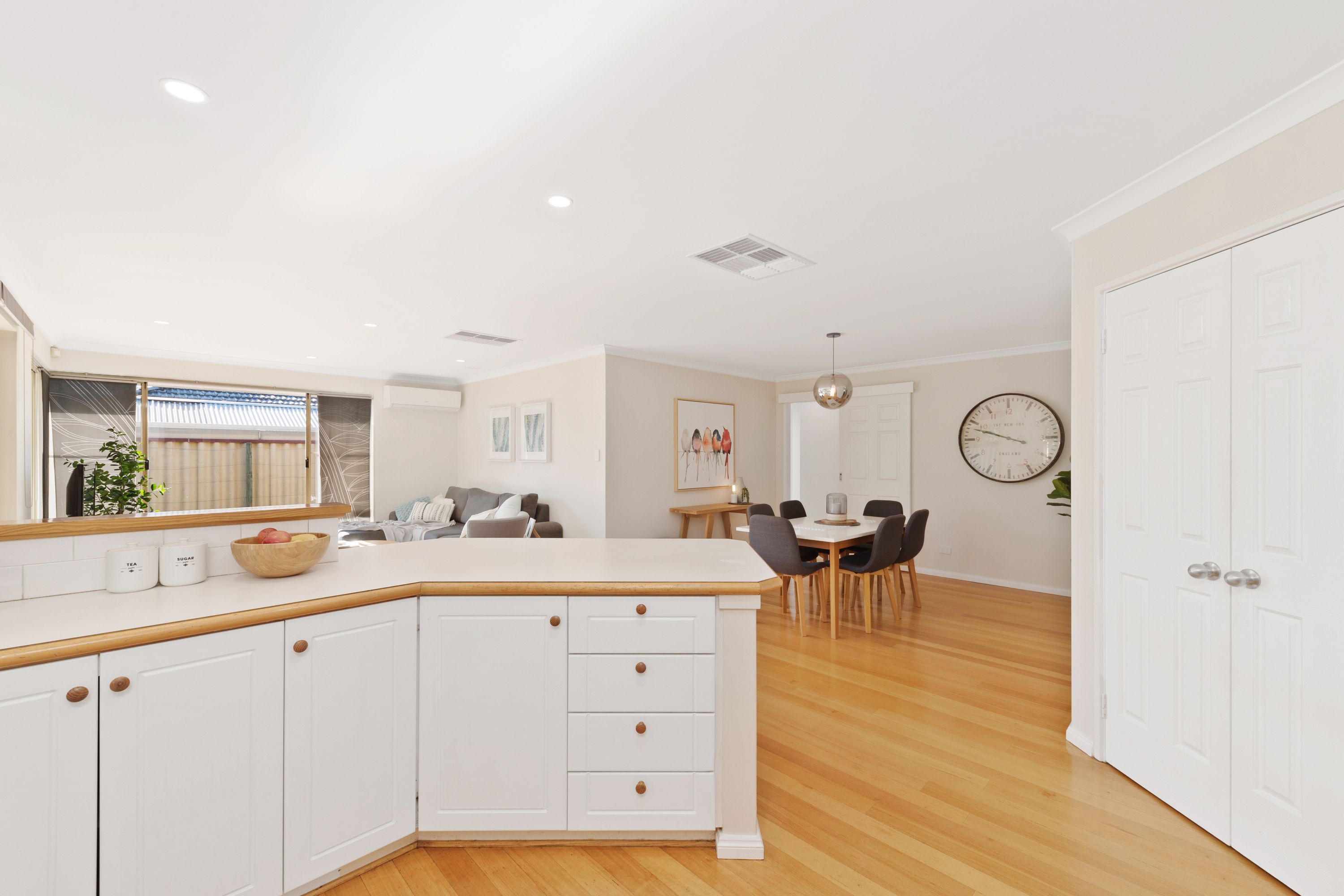 28 McGuigan Circle, Redcliffe - Thumbnail 3