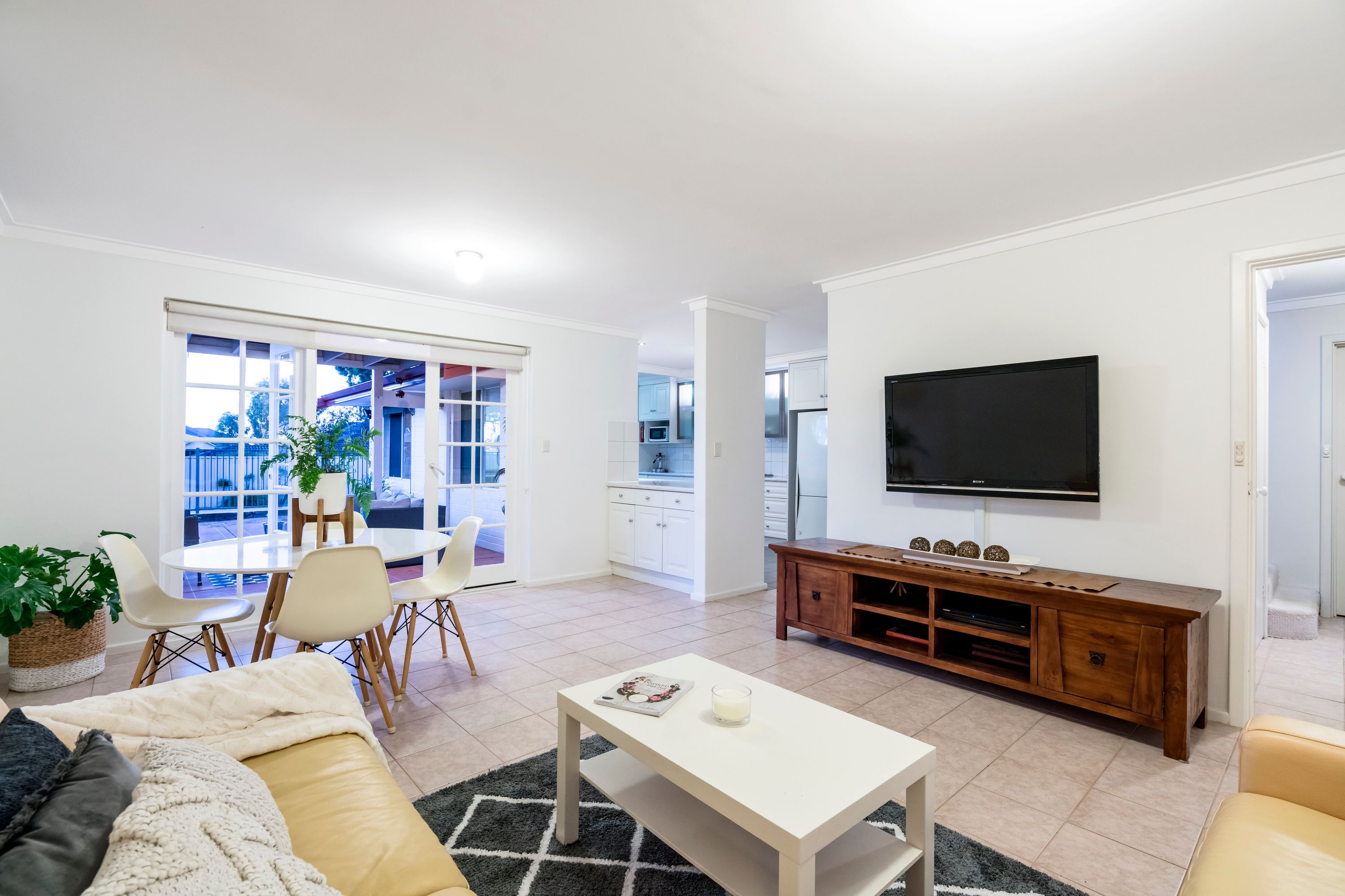 11 Trusley Way, Karrinyup - Thumbnail 3