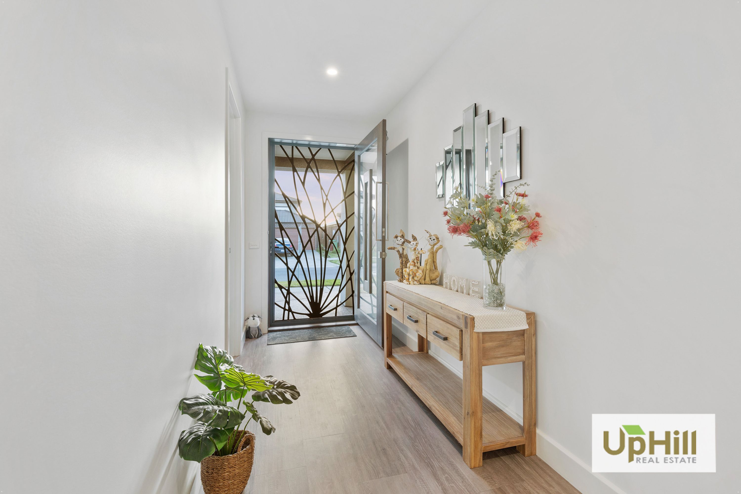 13 Cortajalla Avenue, Clyde North - Thumbnail 3