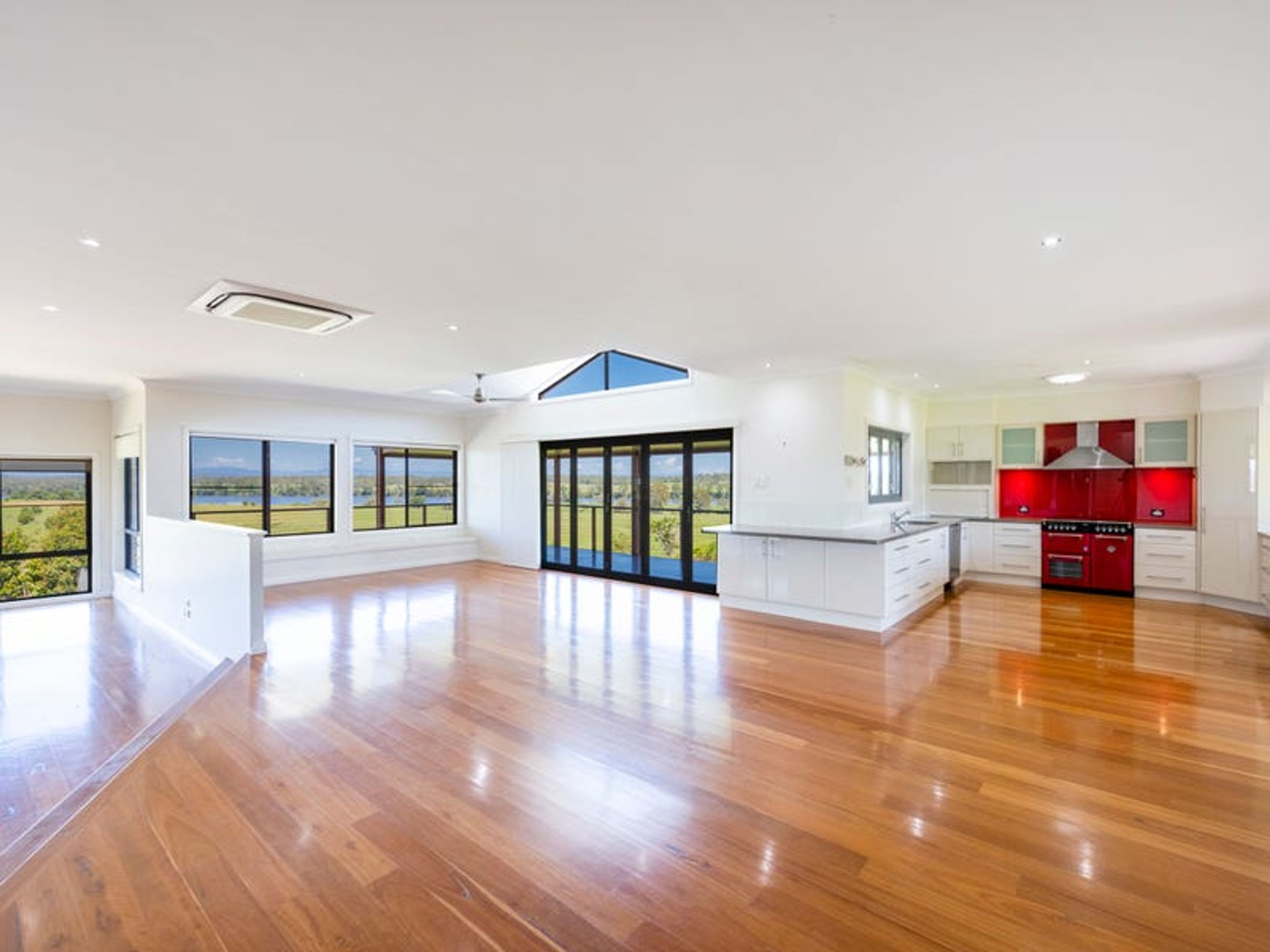 14 Tolga Place, Junction Hill - Thumbnail 3