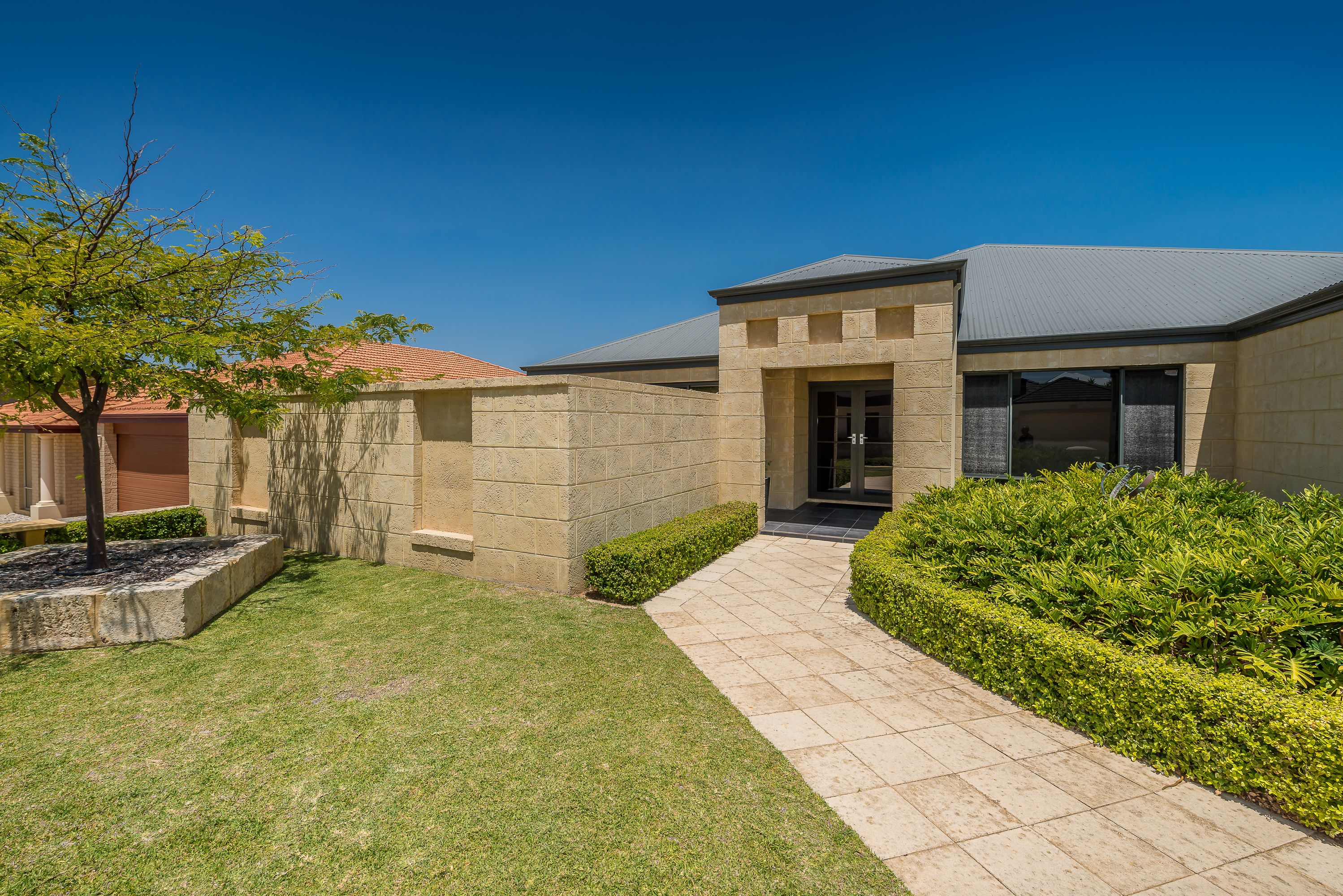 11 Perissa Road, Iluka - Thumbnail 3