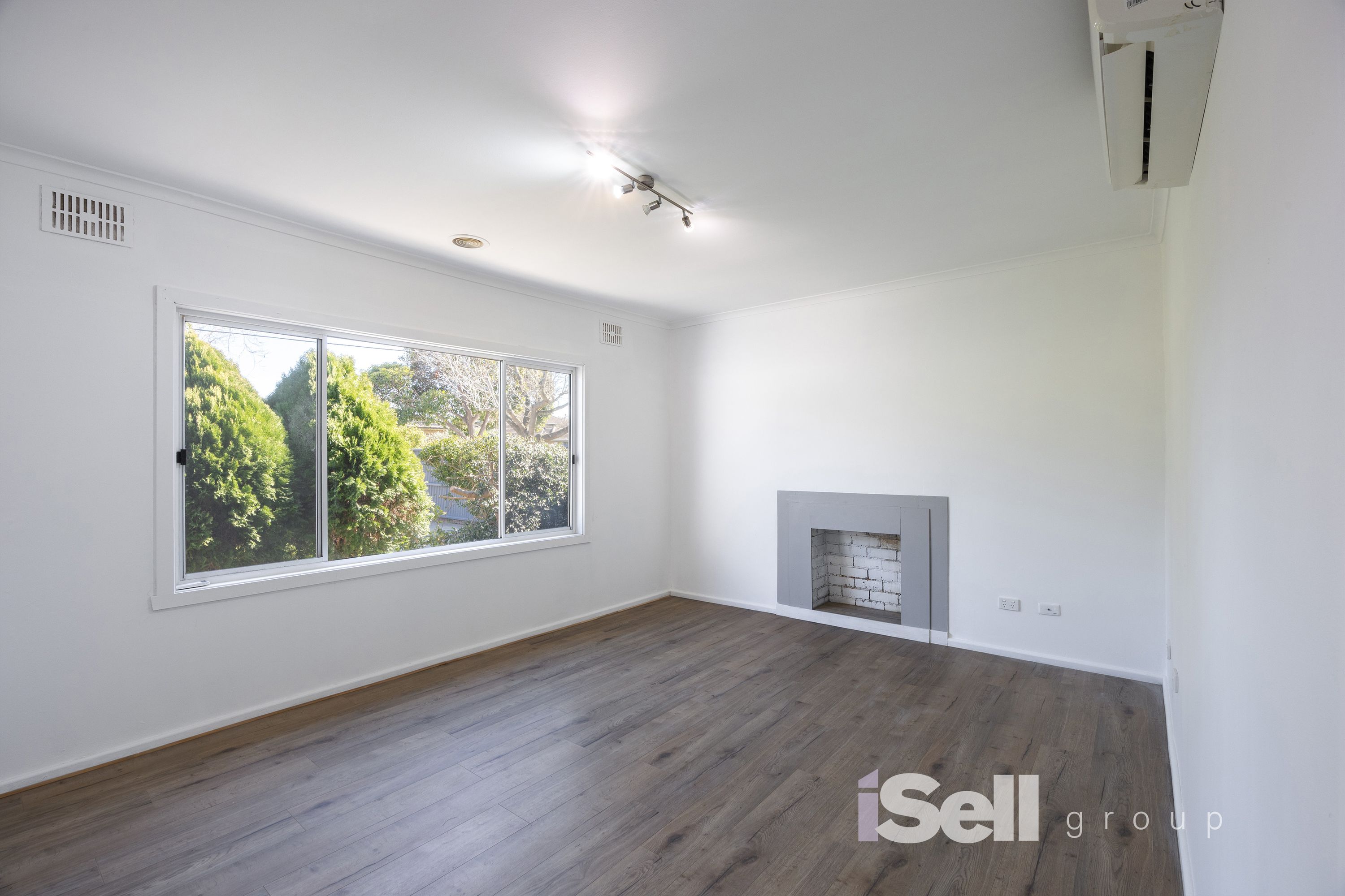 63 Grace St, Springvale - Thumbnail 2