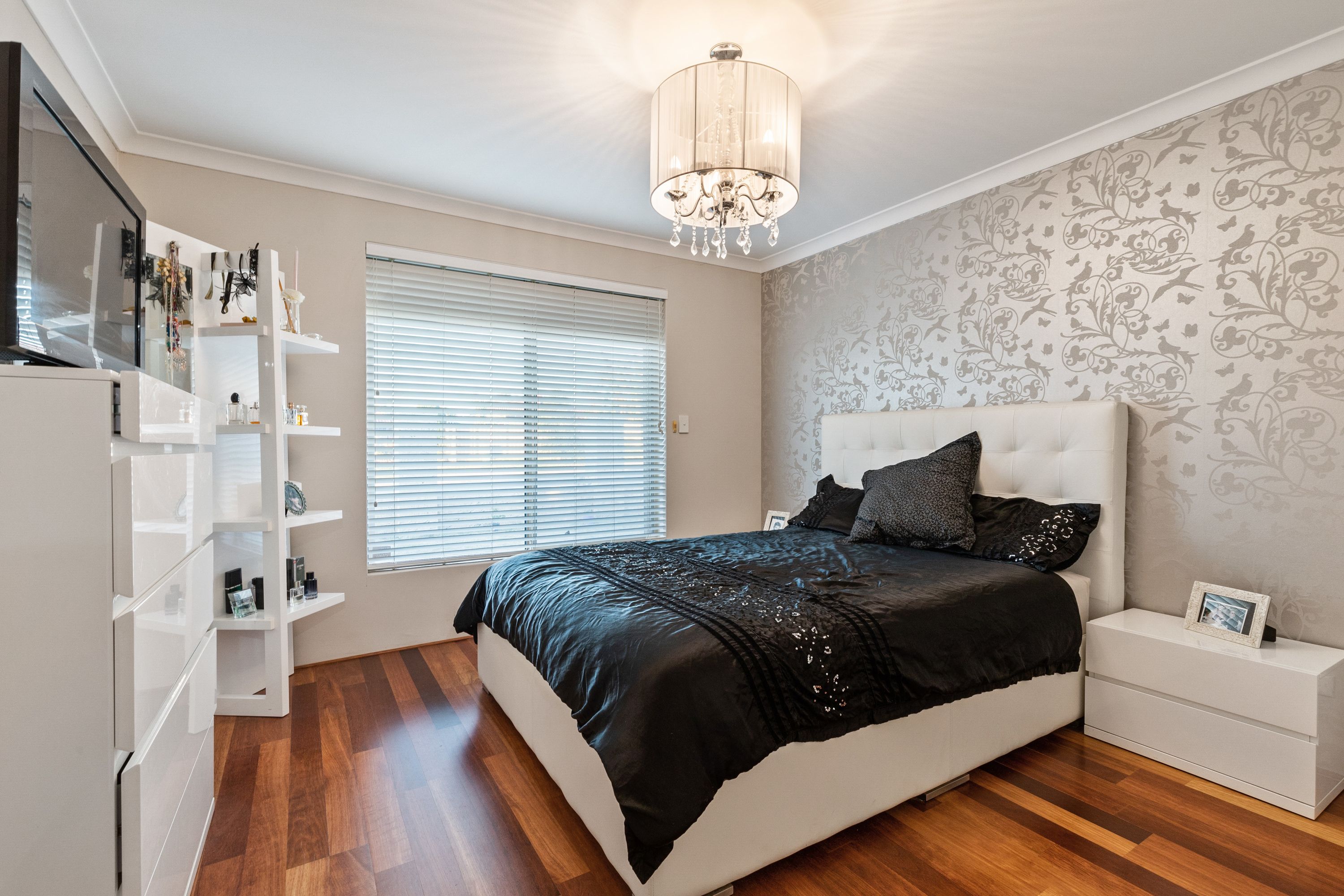 72 Apple Blossom Drive, Mirrabooka - Thumbnail 8