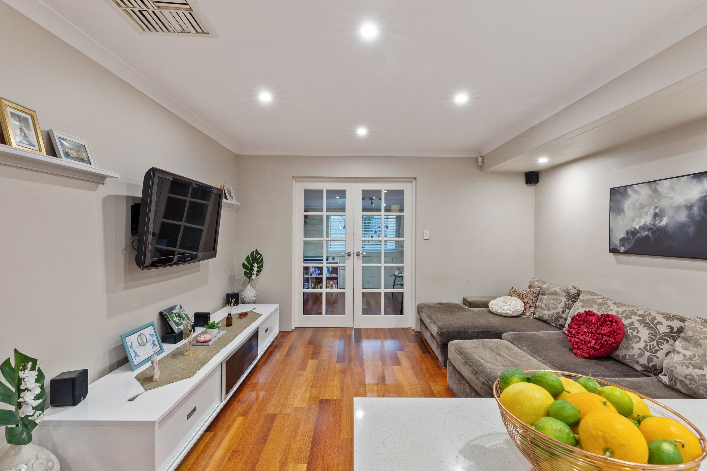 72 Apple Blossom Drive, Mirrabooka - Thumbnail 4
