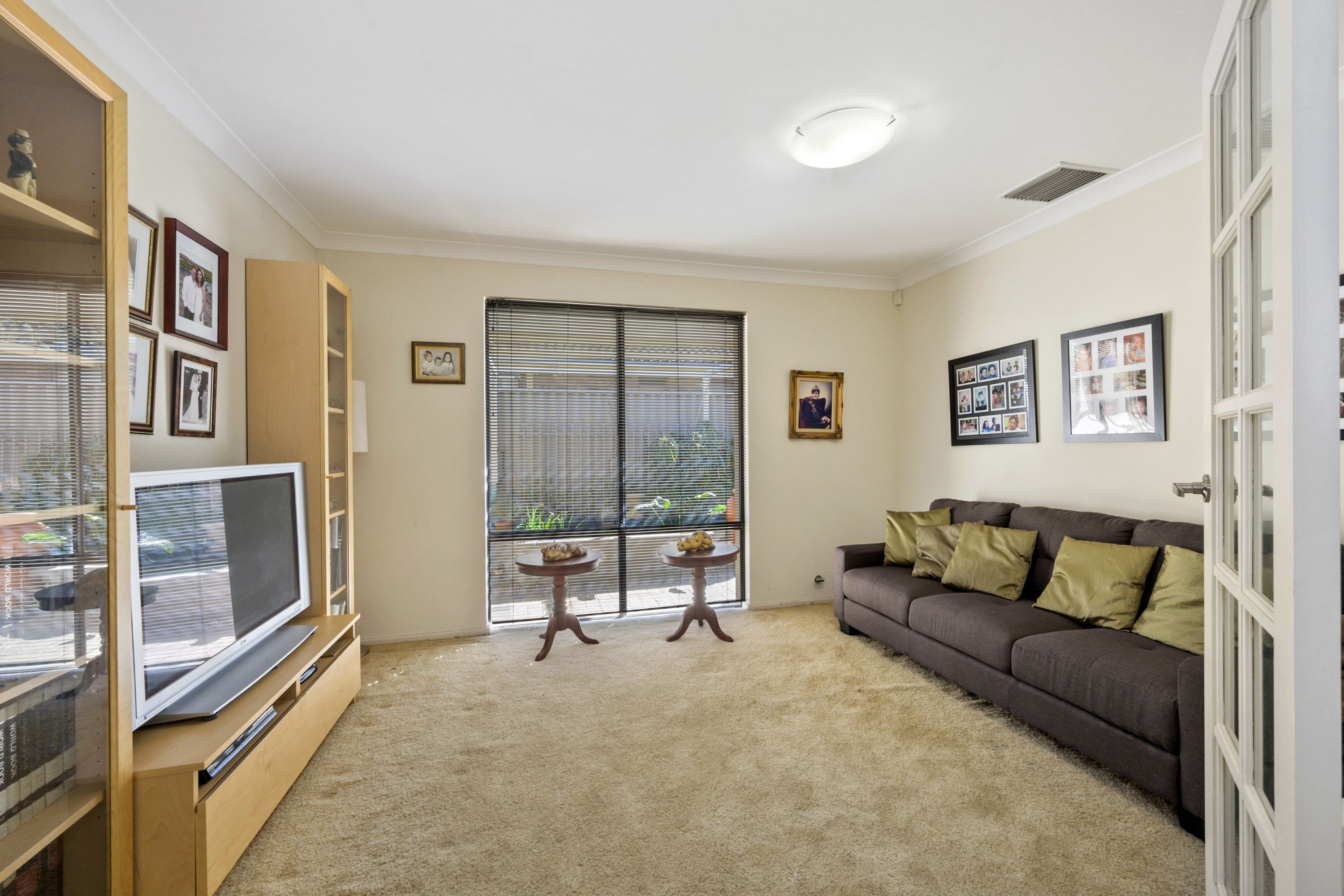 11 The Crest, Woodvale - Thumbnail 4