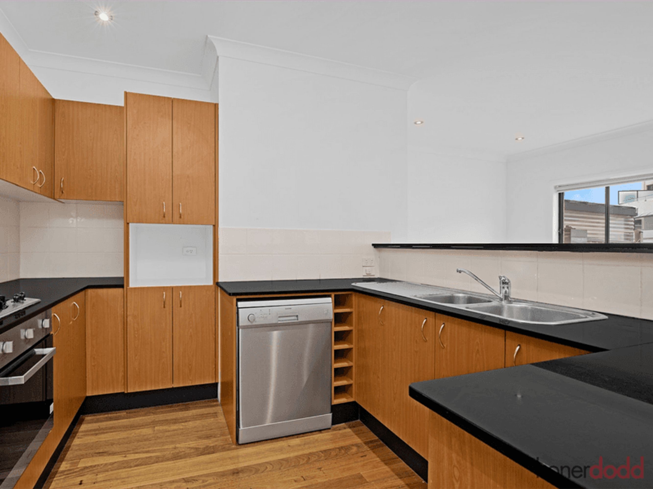 2/1 Matthew Street, Kogarah Bay, Kogarah Bay - Thumbnail 3