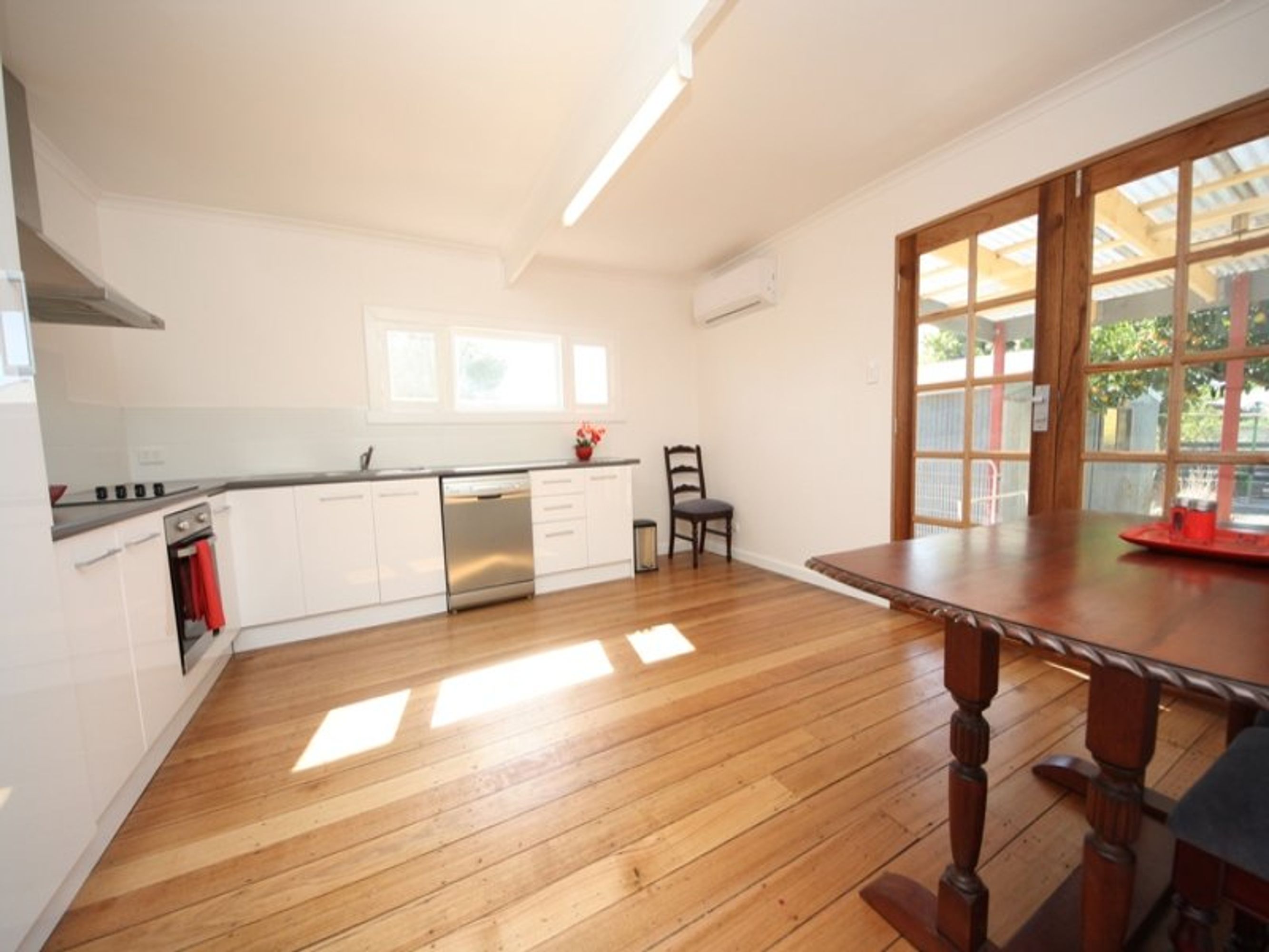 9 Tena Avenue, Horsham VIC 3400, Horsham - Thumbnail 4