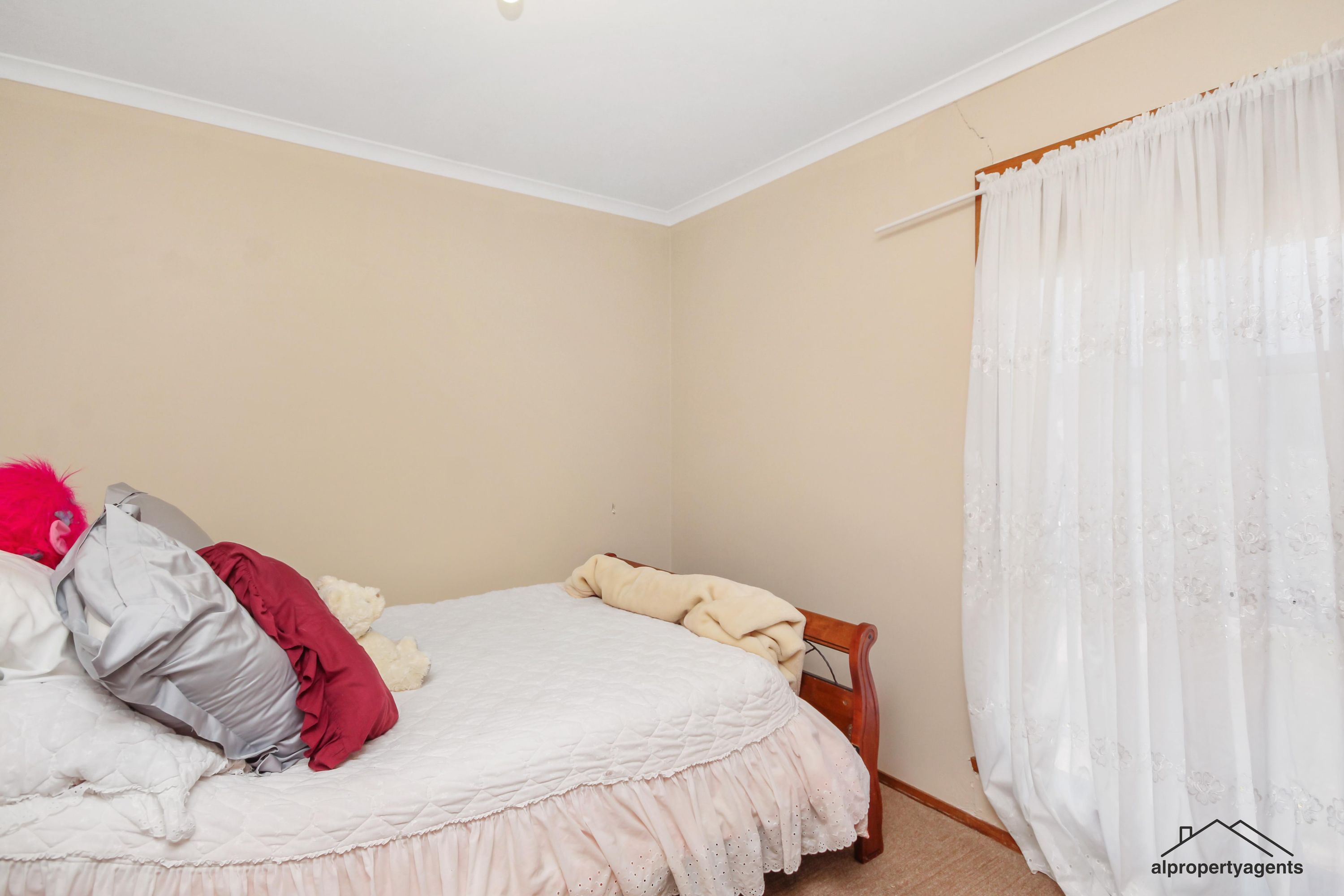 8 Shirley Street, Horsham VIC 3400, Horsham - Thumbnail 6