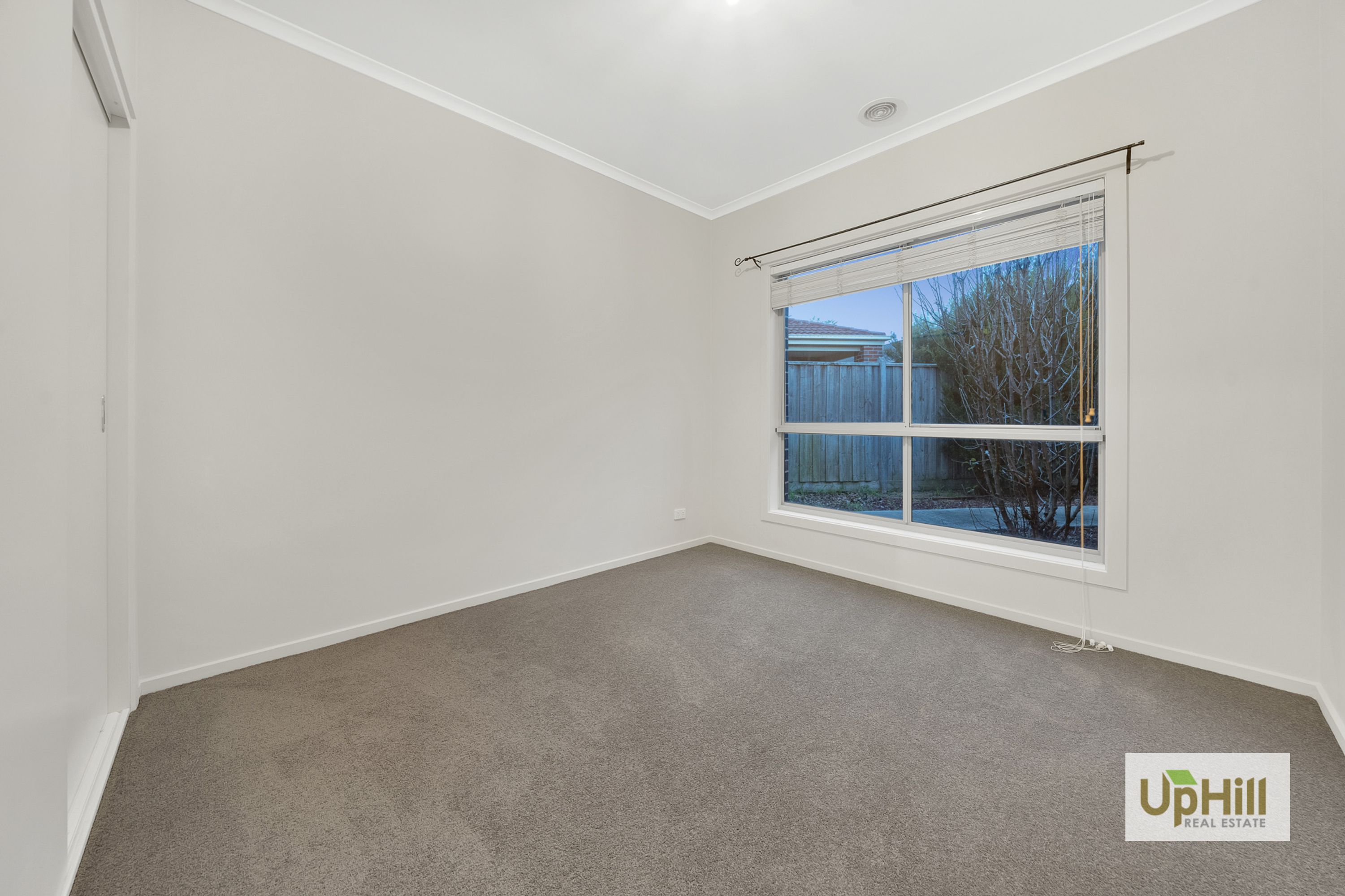 2/7-8 Roseville Court, Berwick - Thumbnail 5