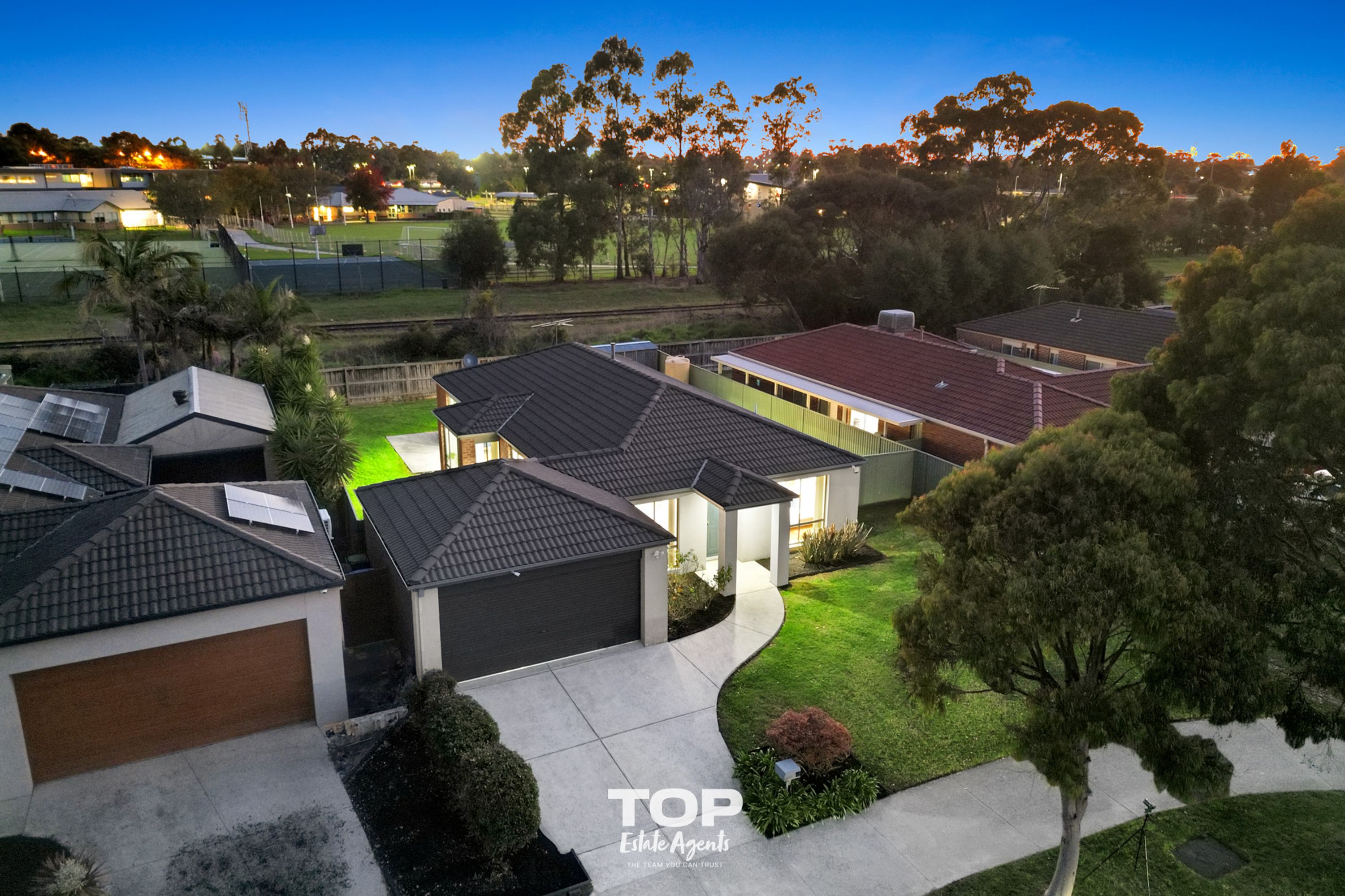 73 Scotsdale Drive, Cranbourne East - Thumbnail 3