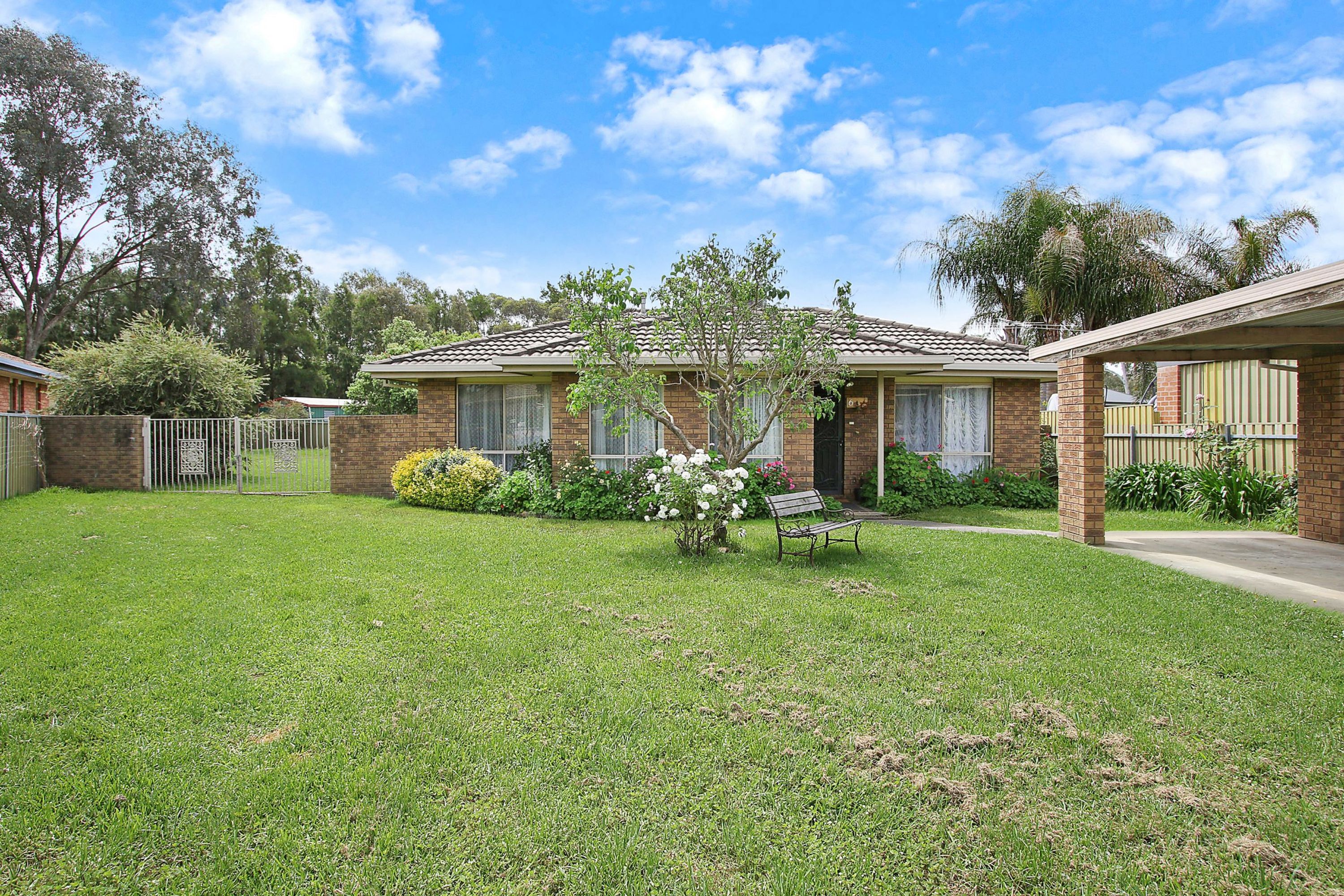 6 Augusta Court, Thurgoona