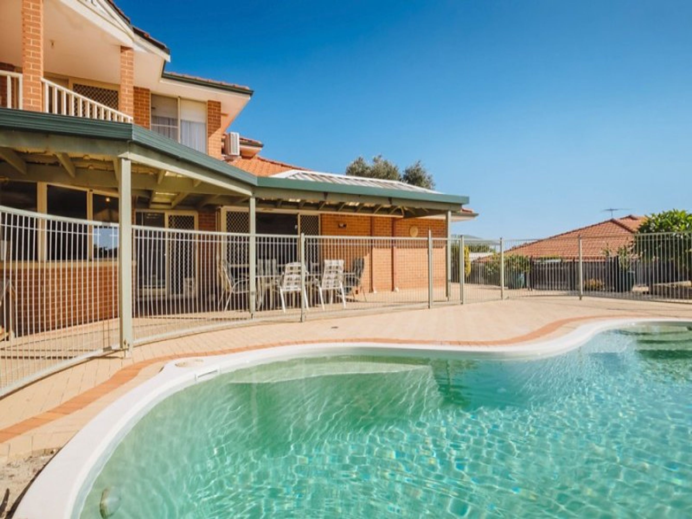 9 Highfield Rise, Hillarys - Thumbnail 2