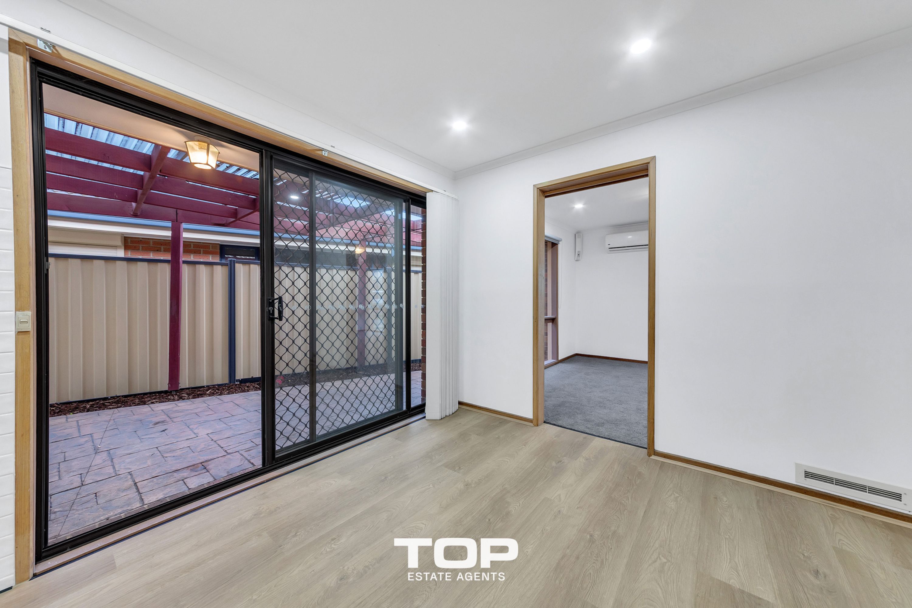15 Candytuft Close, Cranbourne North - Thumbnail 8