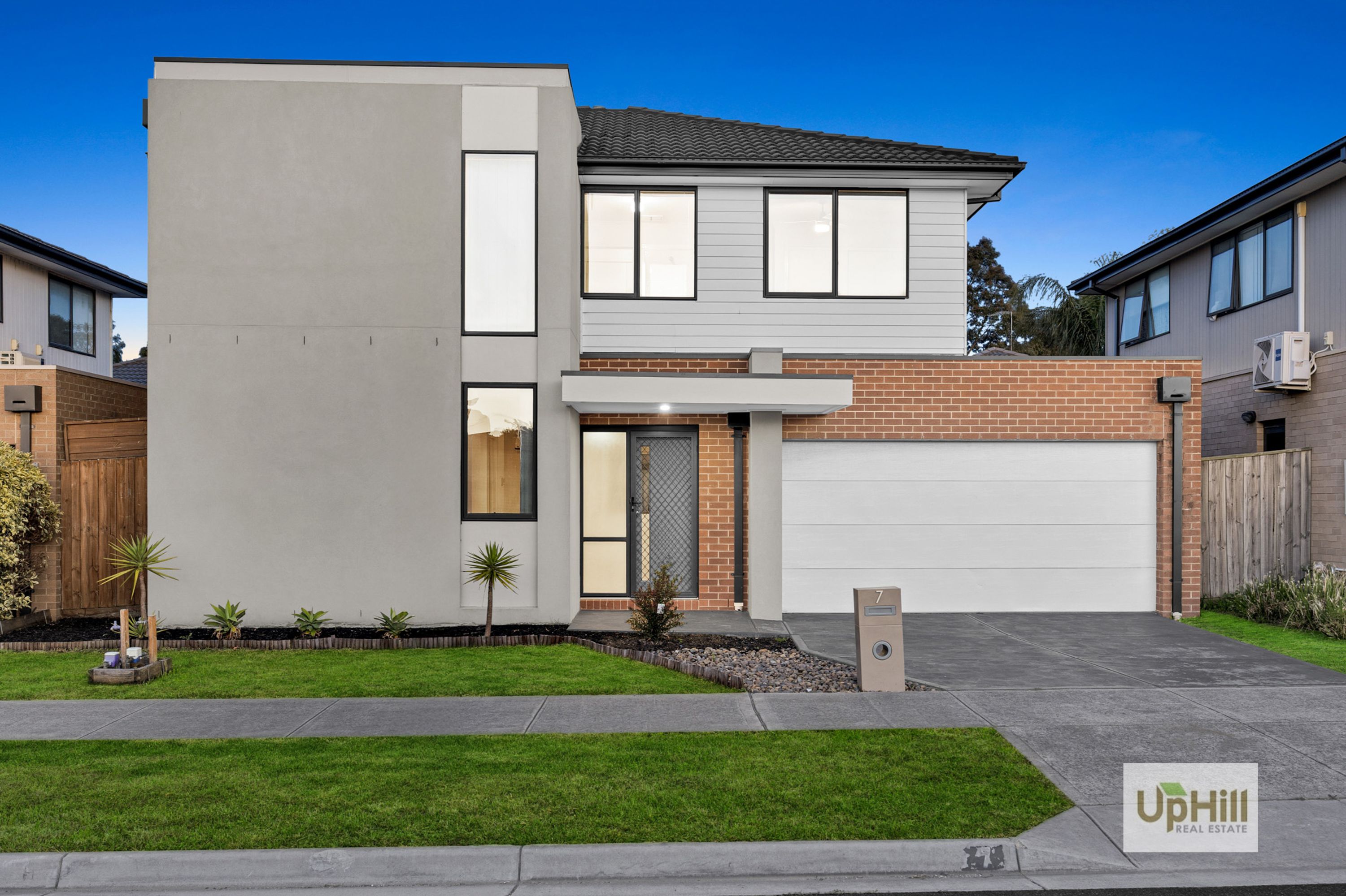 7 Portrait Place, Clyde North - Image 1