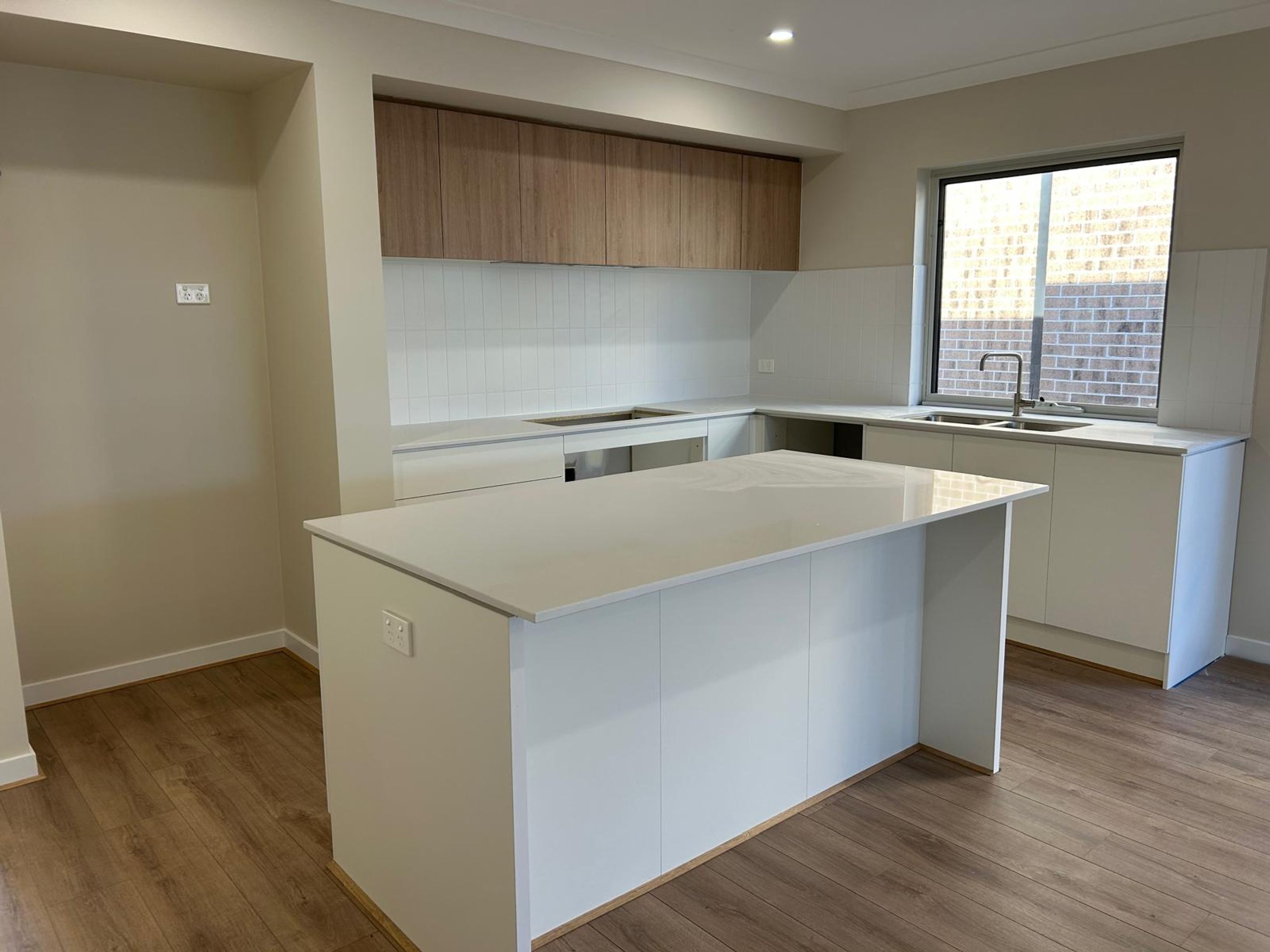 10 Shakeal Way, Clyde North - Thumbnail 3