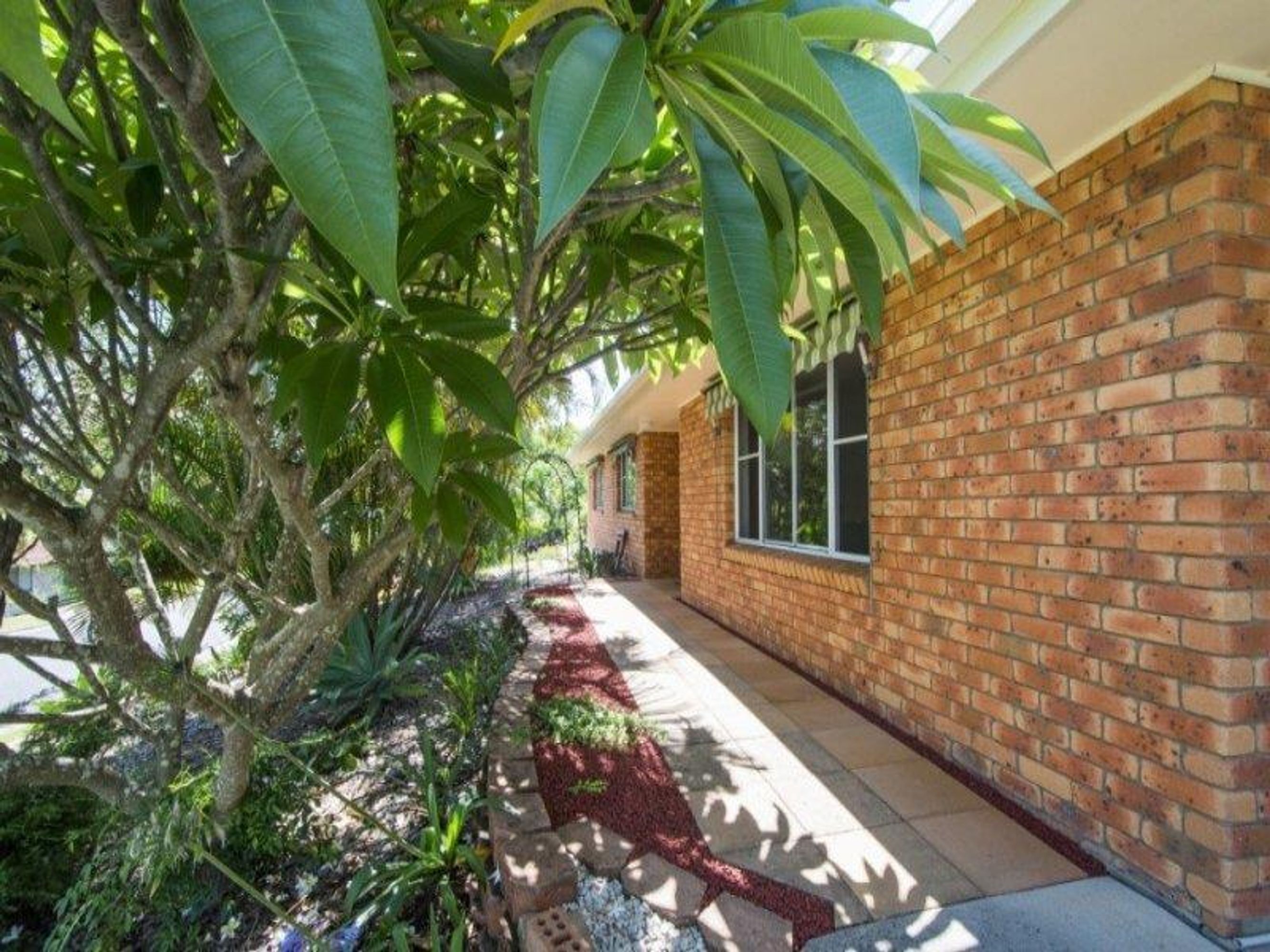 28 Peppermint Place