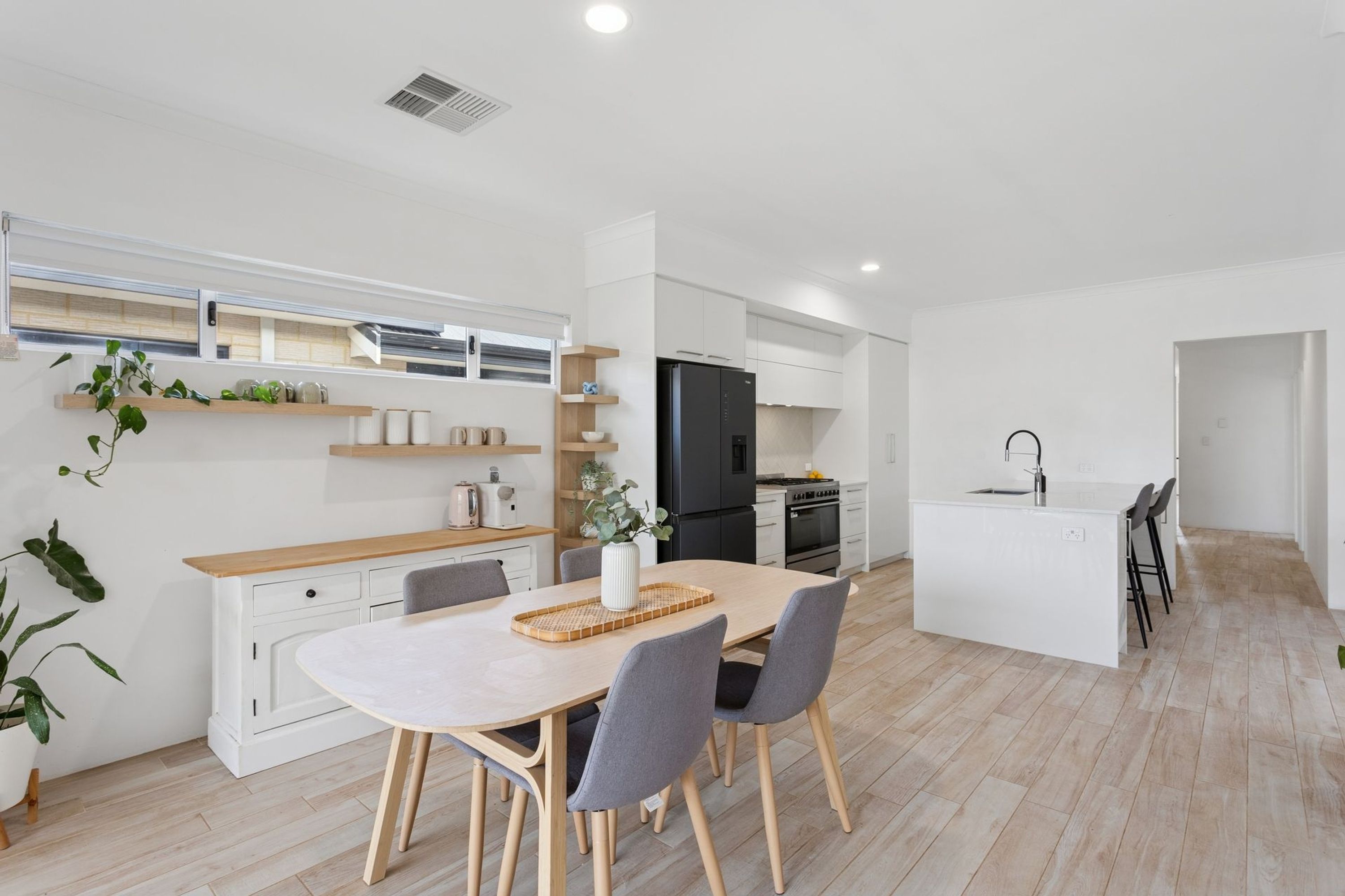 12 Langsett Street, Aveley - Thumbnail 2