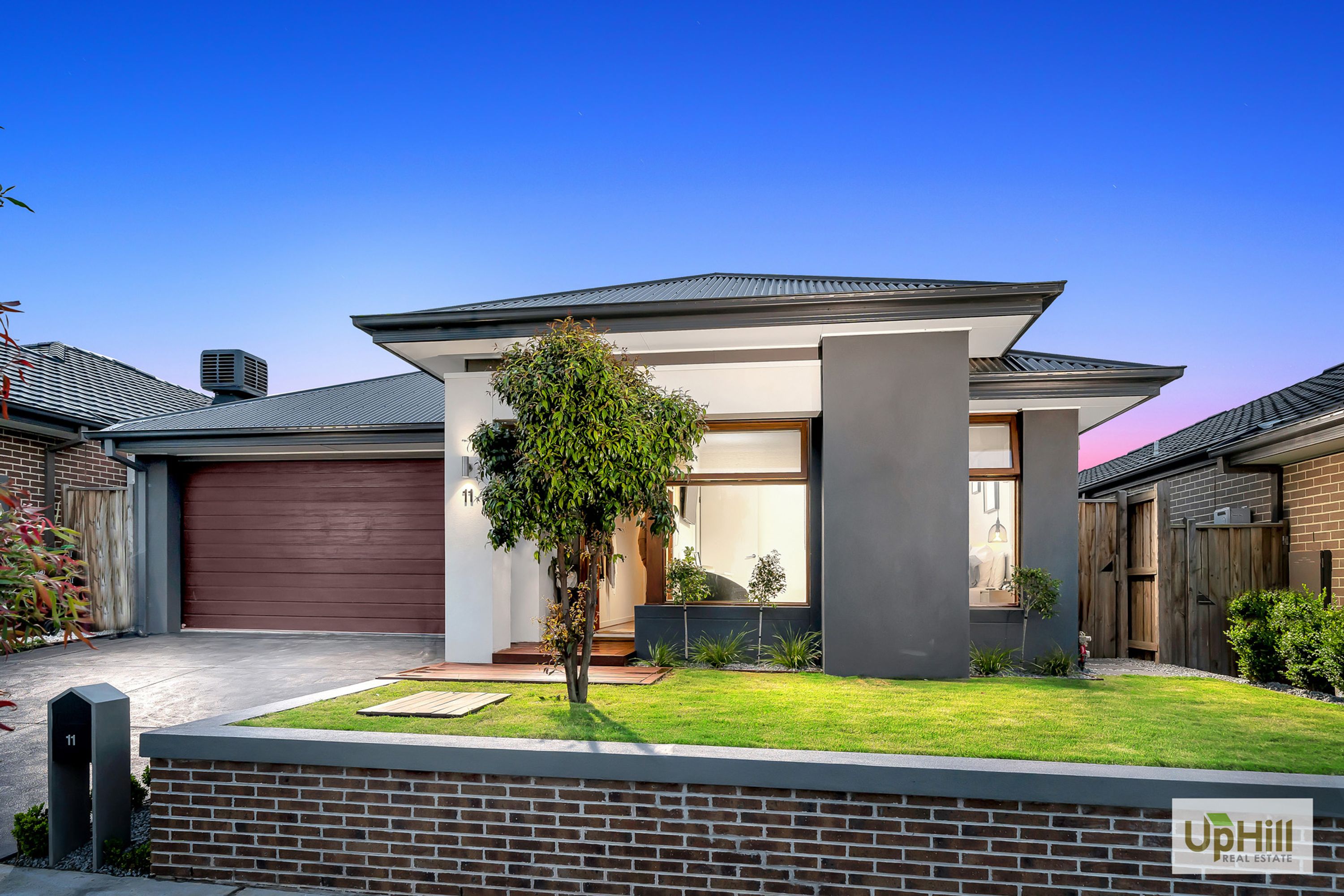 11 DAME AVENUE, Clyde North - Thumbnail 2