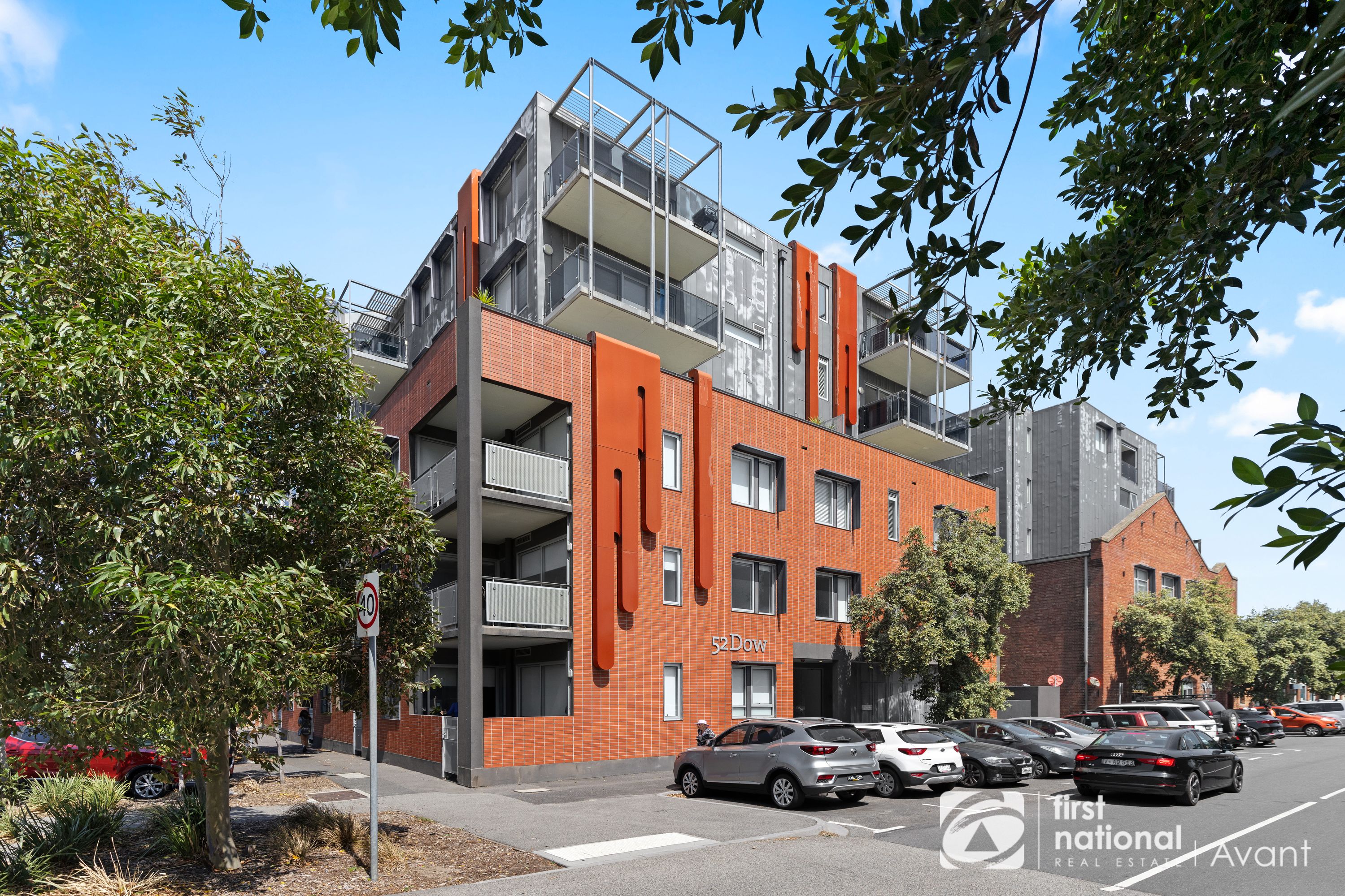 207/52 Dow Street, Port Melbourne - Thumbnail 2