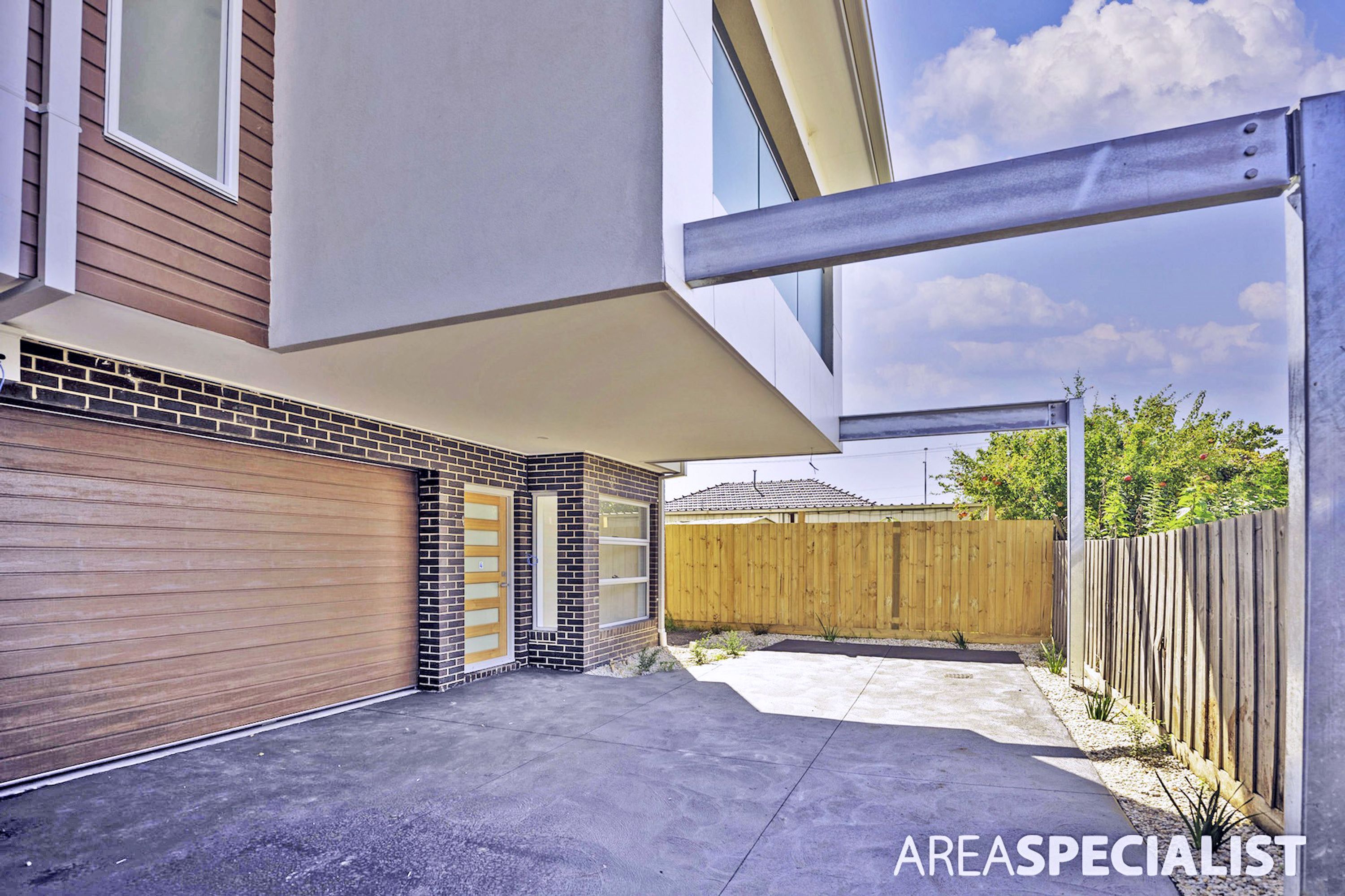 4/4 Graceburn Grove, St Albans VIC 3021, St Albans - Thumbnail 2